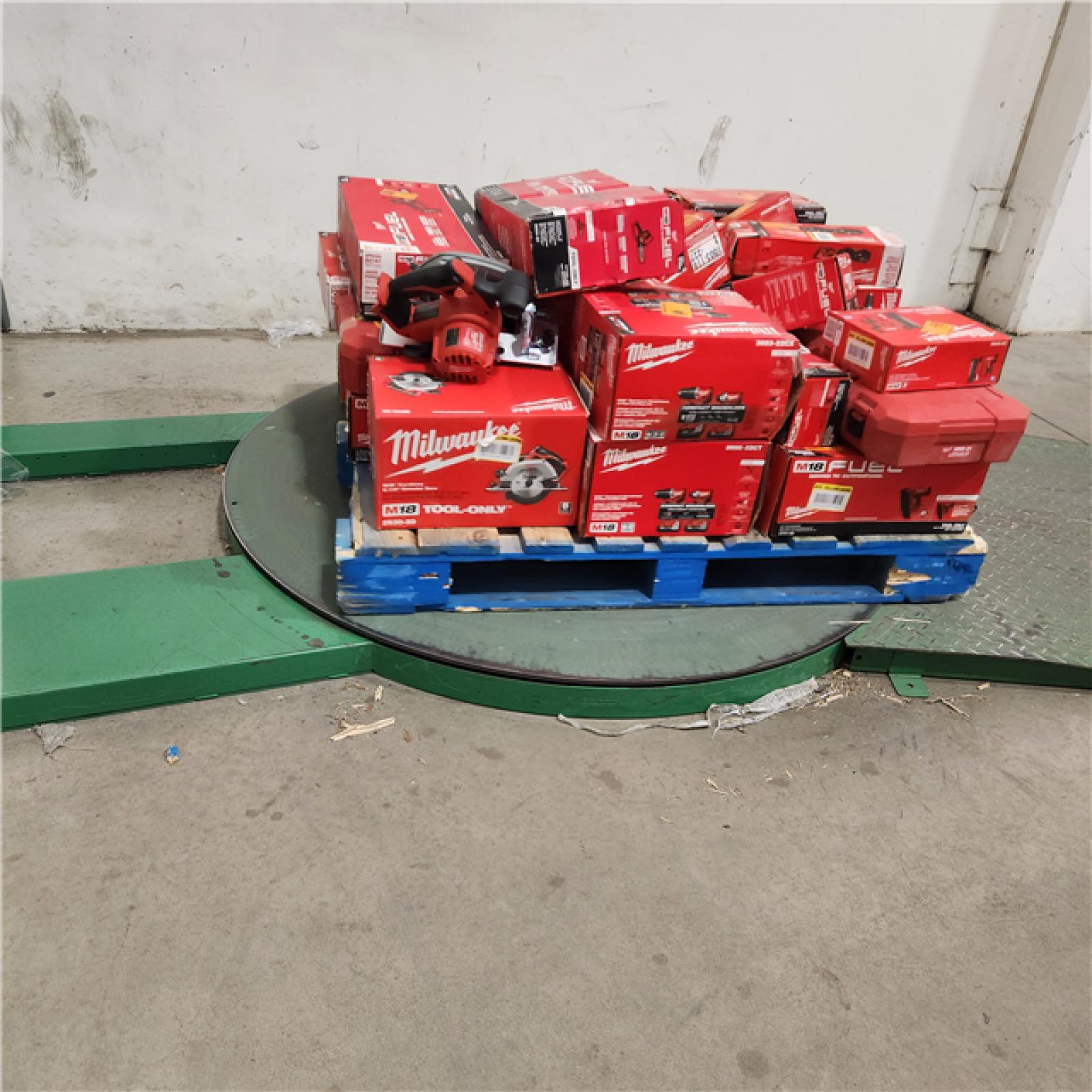 Dallas Location - As-Is MILWAUKEE Tool Pallet