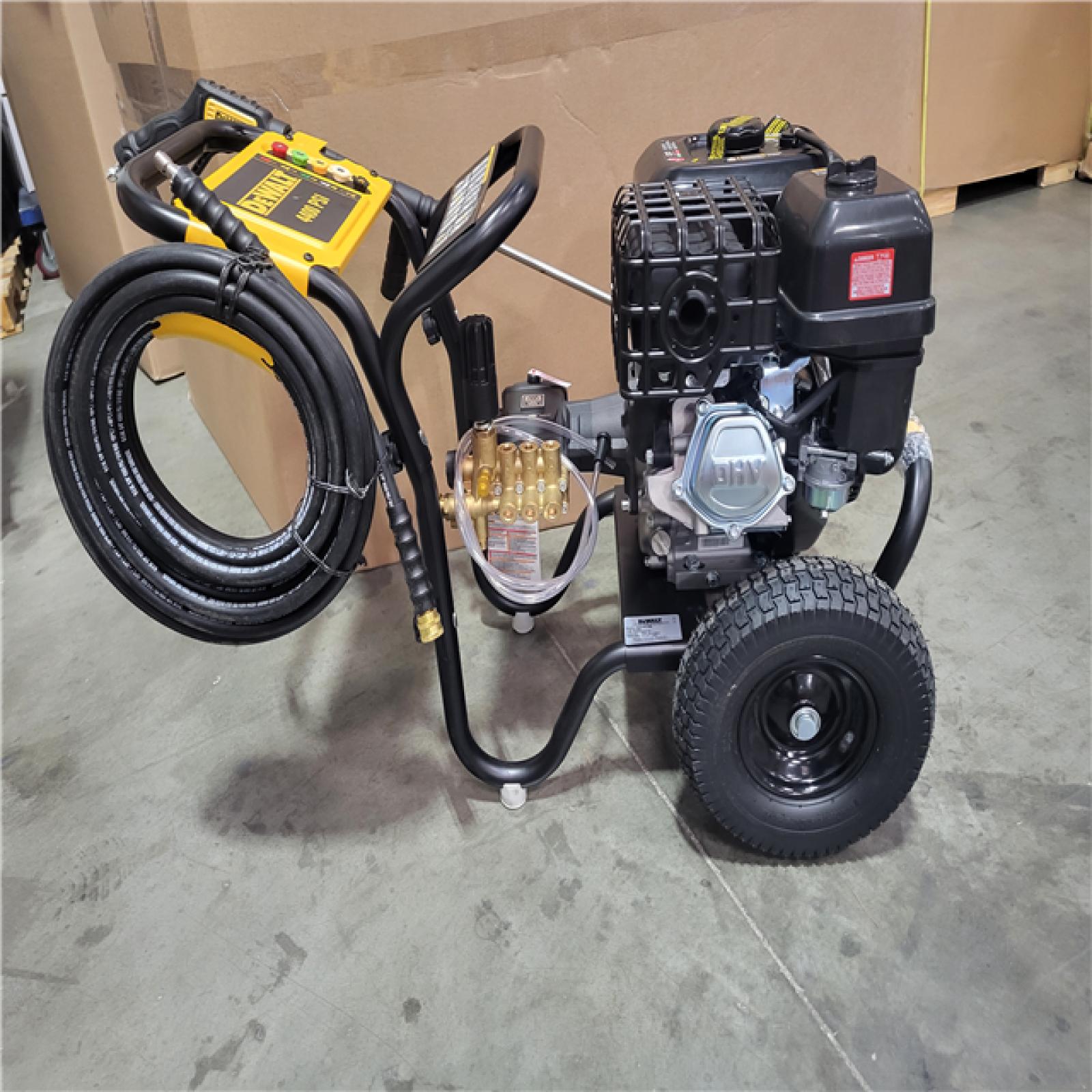 CALIFORNIA AS-IS DEWALT 4400 PSI PRESSURE WASHER