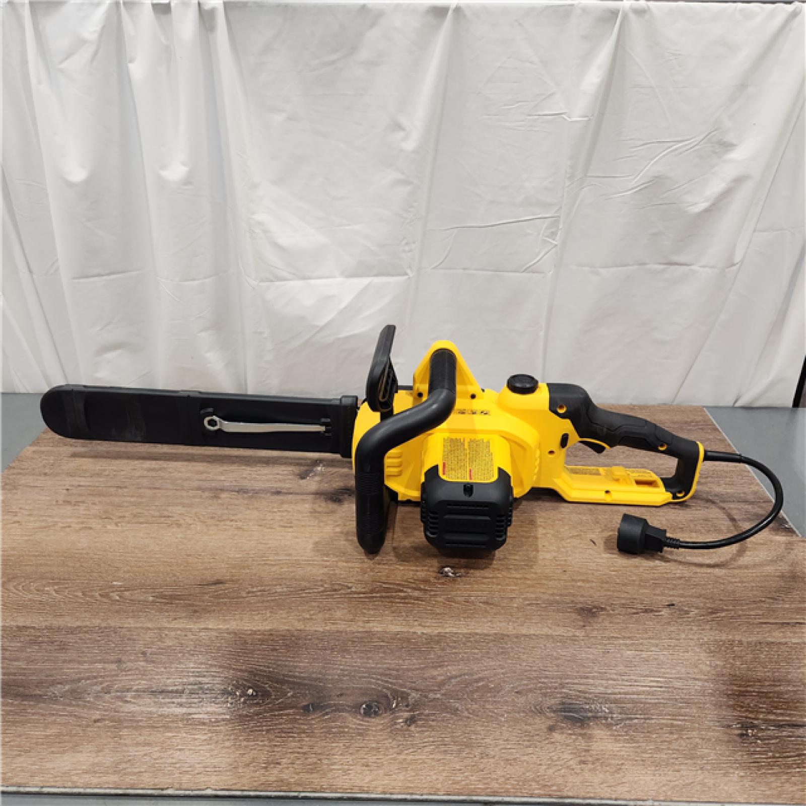 AS-IS DEWALT DWCS600 15 Amp 18 Electric Chain Saw