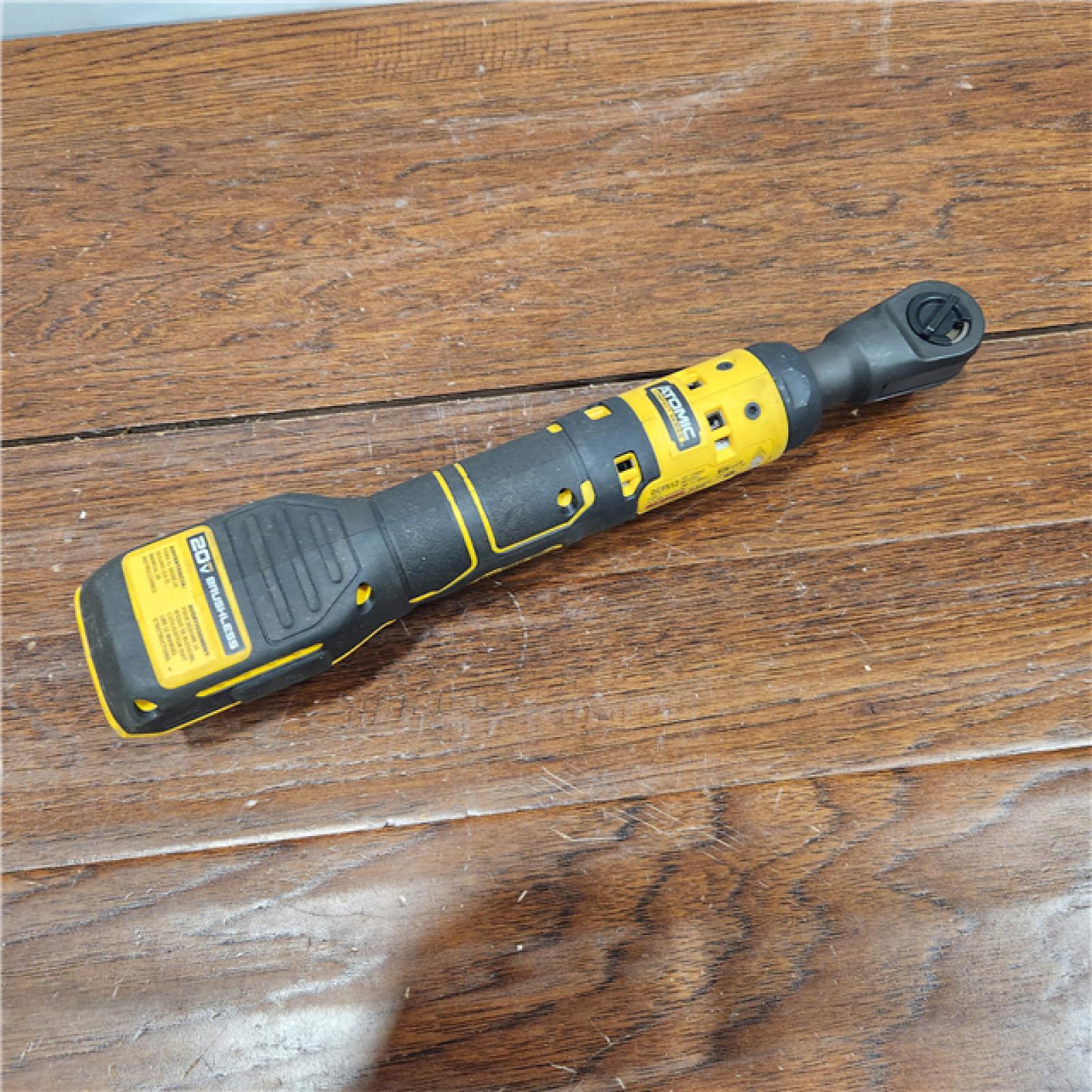 AS-IS ATOMIC 20V MAX Cordless 1/2 in. Ratchet (Tool Only)