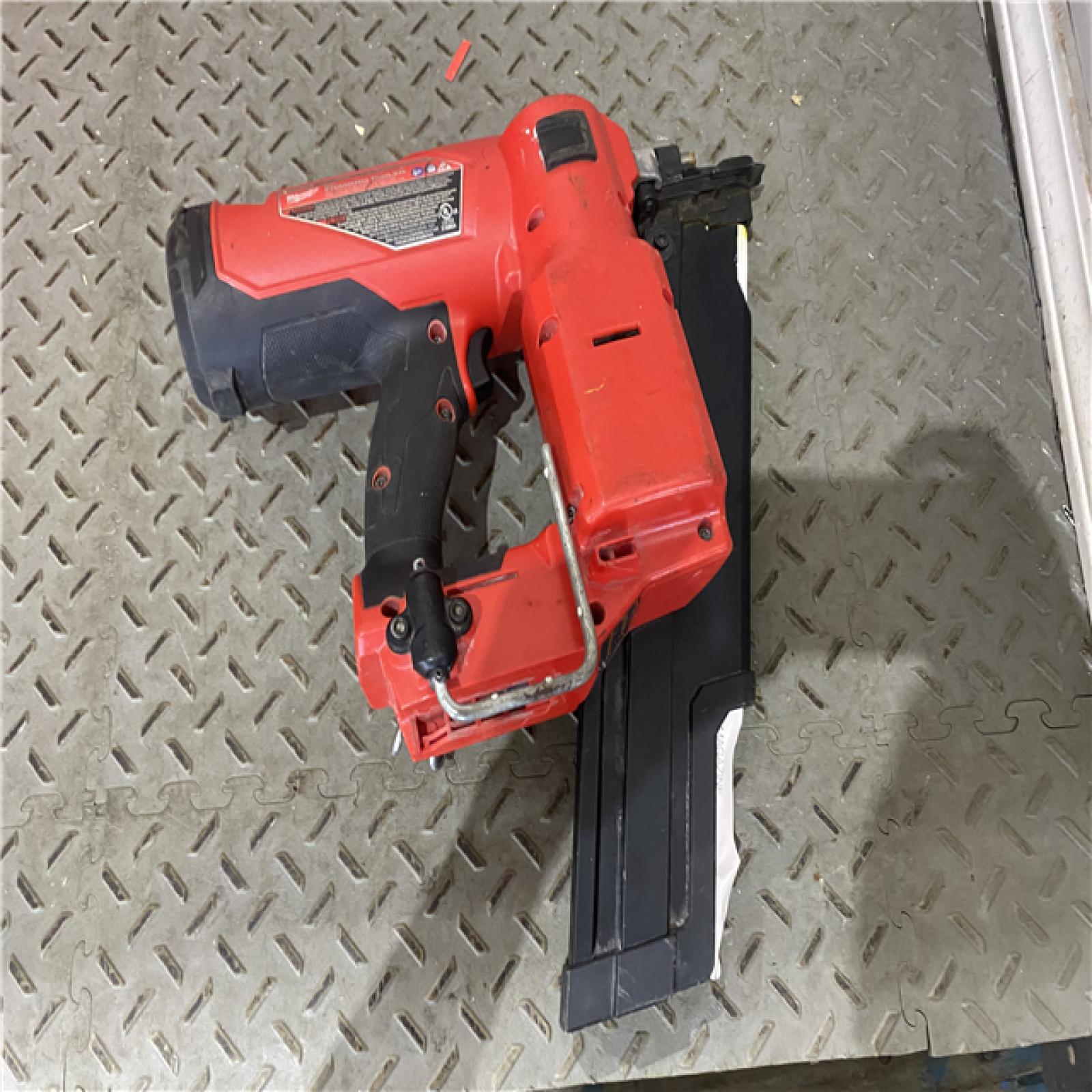 Houston location AS-IS Milwaukee 2744-20 M18 FUEL 21-Degree Cordless Framing Nailer (Tool Only)