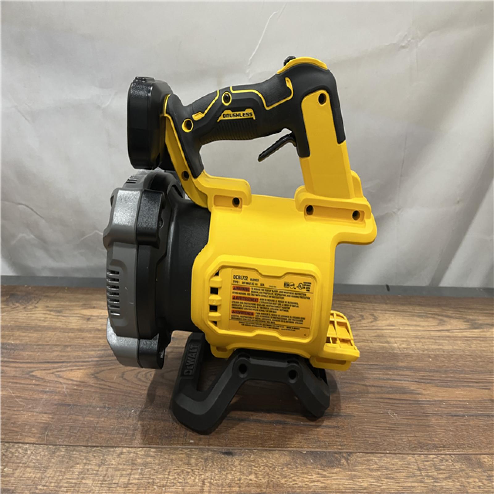 AS-IS DeWalt Brushless Cordless Battery Powered Handheld Leaf Blower KIT