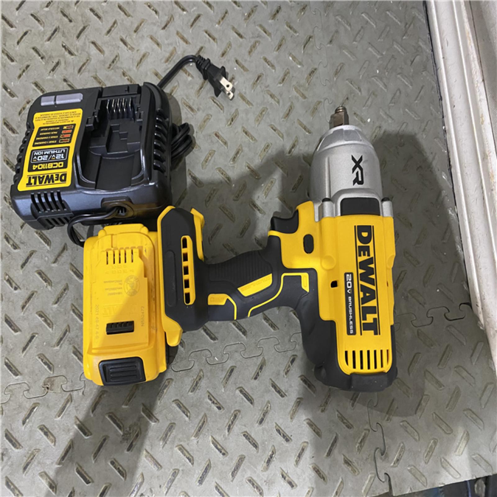 Houston location AS-IS DEWALT 20V MAX* XR 1/2  High Torque Impact Wrench with Hog Ring Anvil