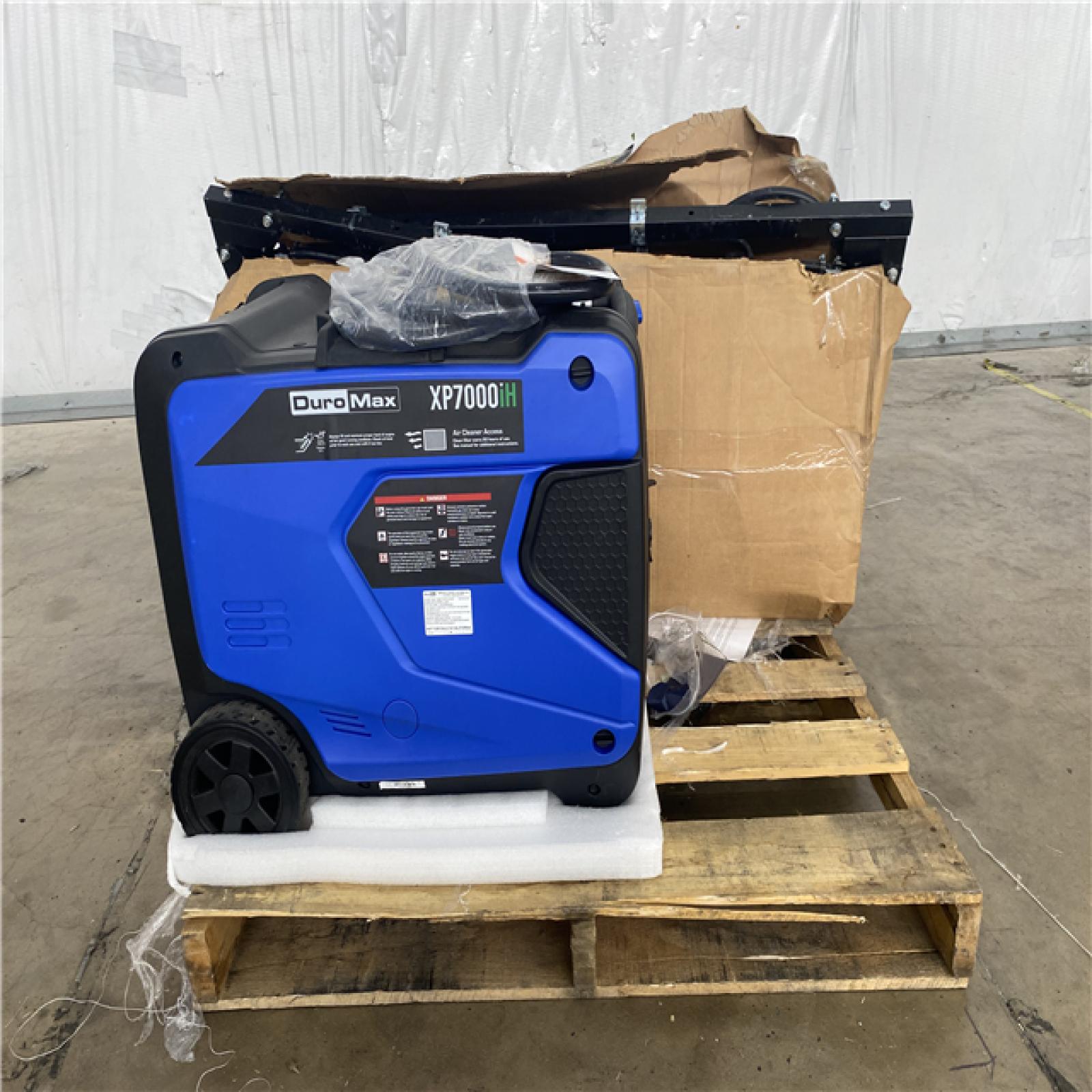 Houston Location - AS-IS DuroMax XP7000 5500Watt Generator