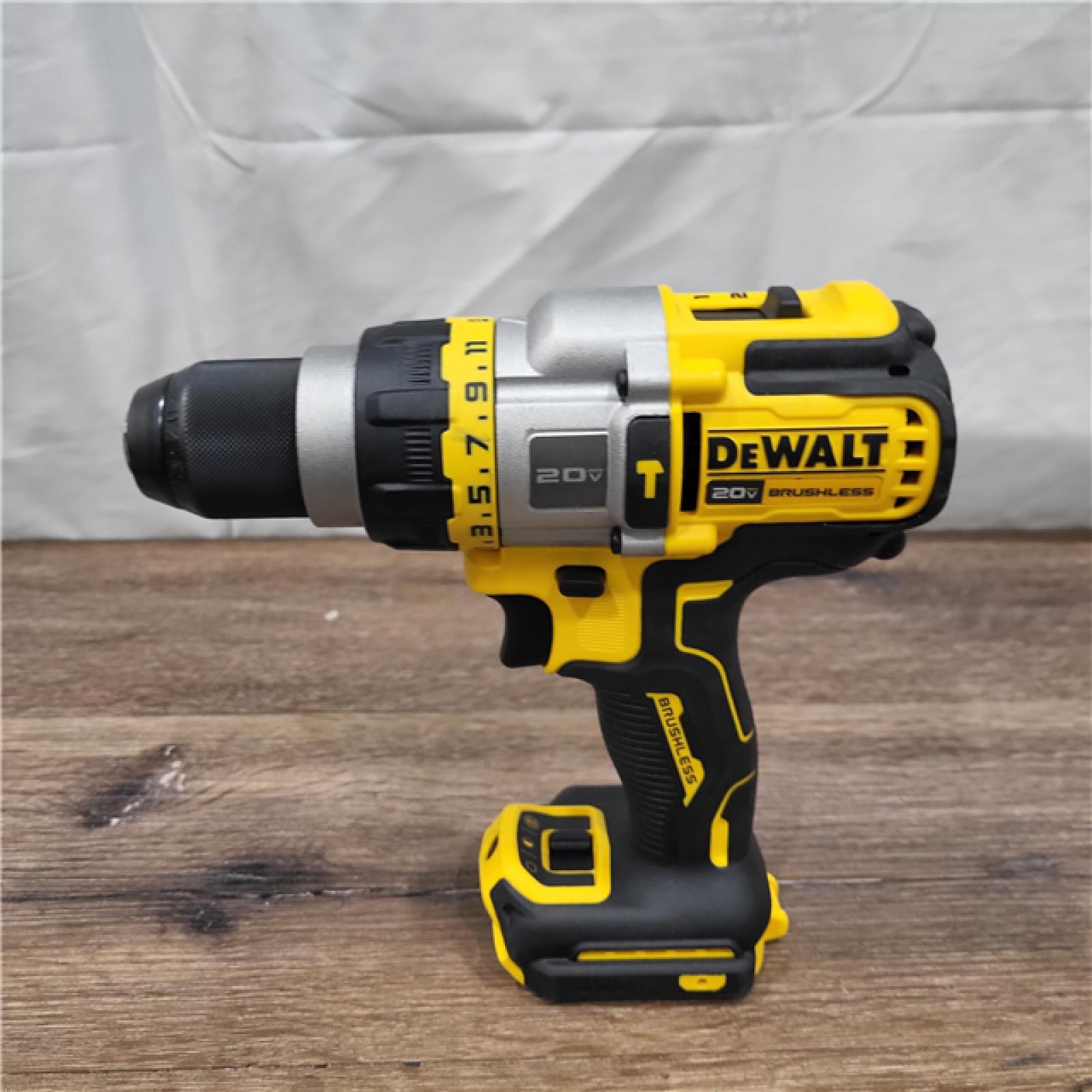 NEW!Dewalt FLEXVOLT 20 Volt 1/2 in. Brushless Cordless Hammer Drill/Driver Kit (Battery & Charger)