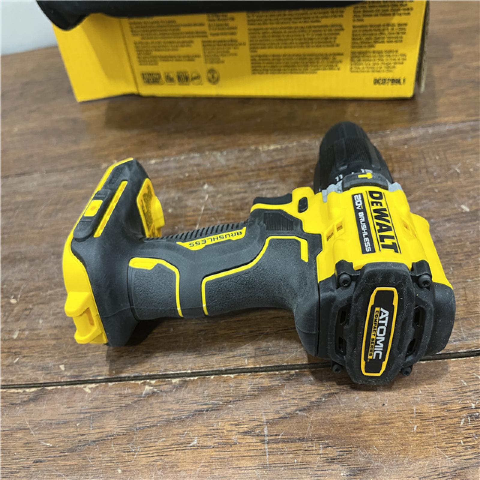 AS-ISDEWALT ATOMIC 20-Volt Lithium-Ion Cordless 1/2 in. Compact Hammer Drill with 3.0Ah Battery, Charger and Bag