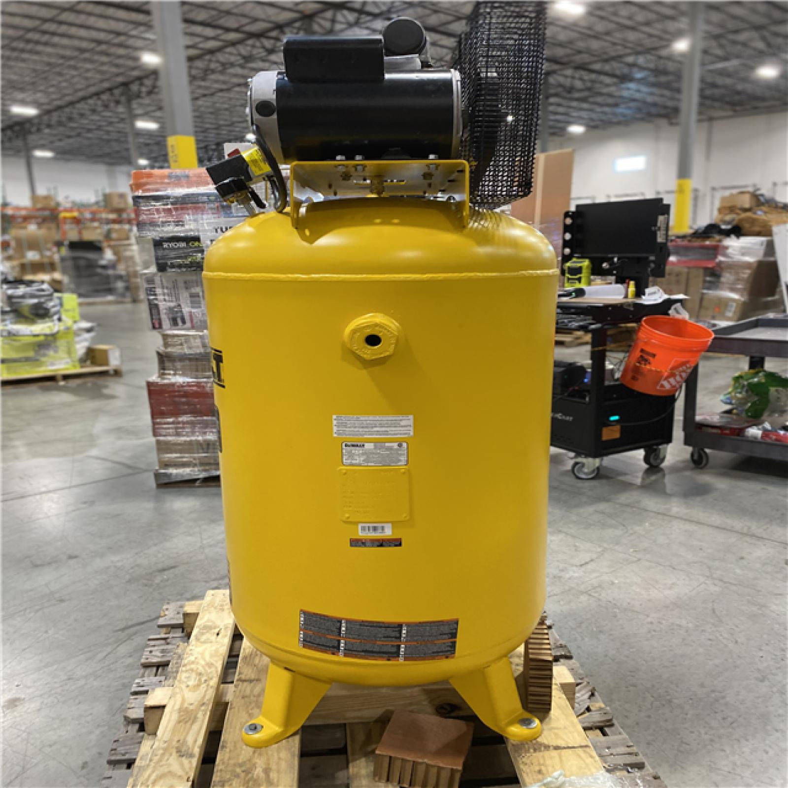 DALLAS LOCATION - DEWALT High Air Flow 80 Gal, 175 max PSI, 14.6 SCFM at 90 PSI, 5.0 HP, Oil Lubricated Air Compressor