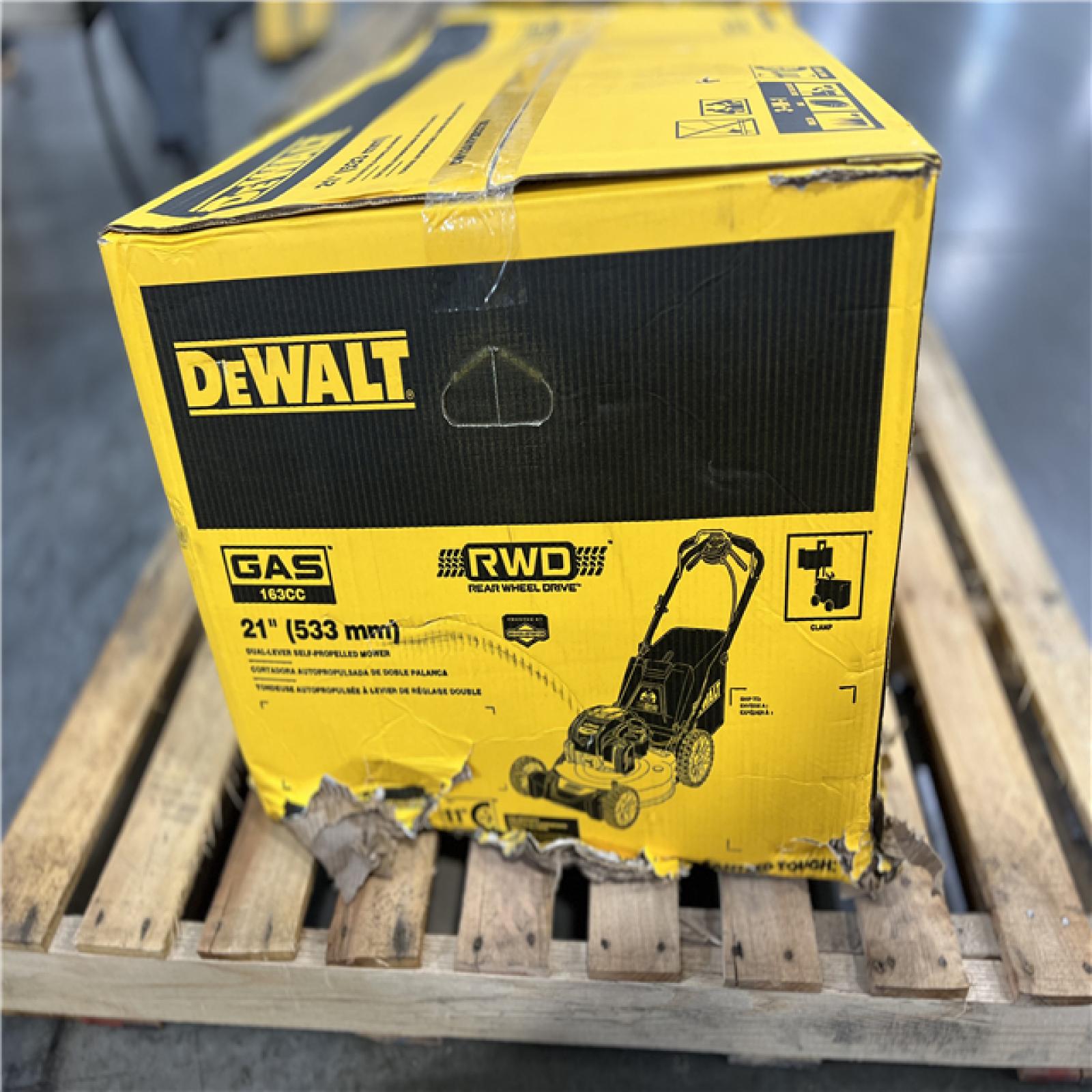 DALLAS LOCATION - DEWALT 21 in. 163cc Briggs and Stratton 725Exi Engine Rear Wheel Drive 3-in-1 Gas Self Propelled Walk Behind Lawn Mower