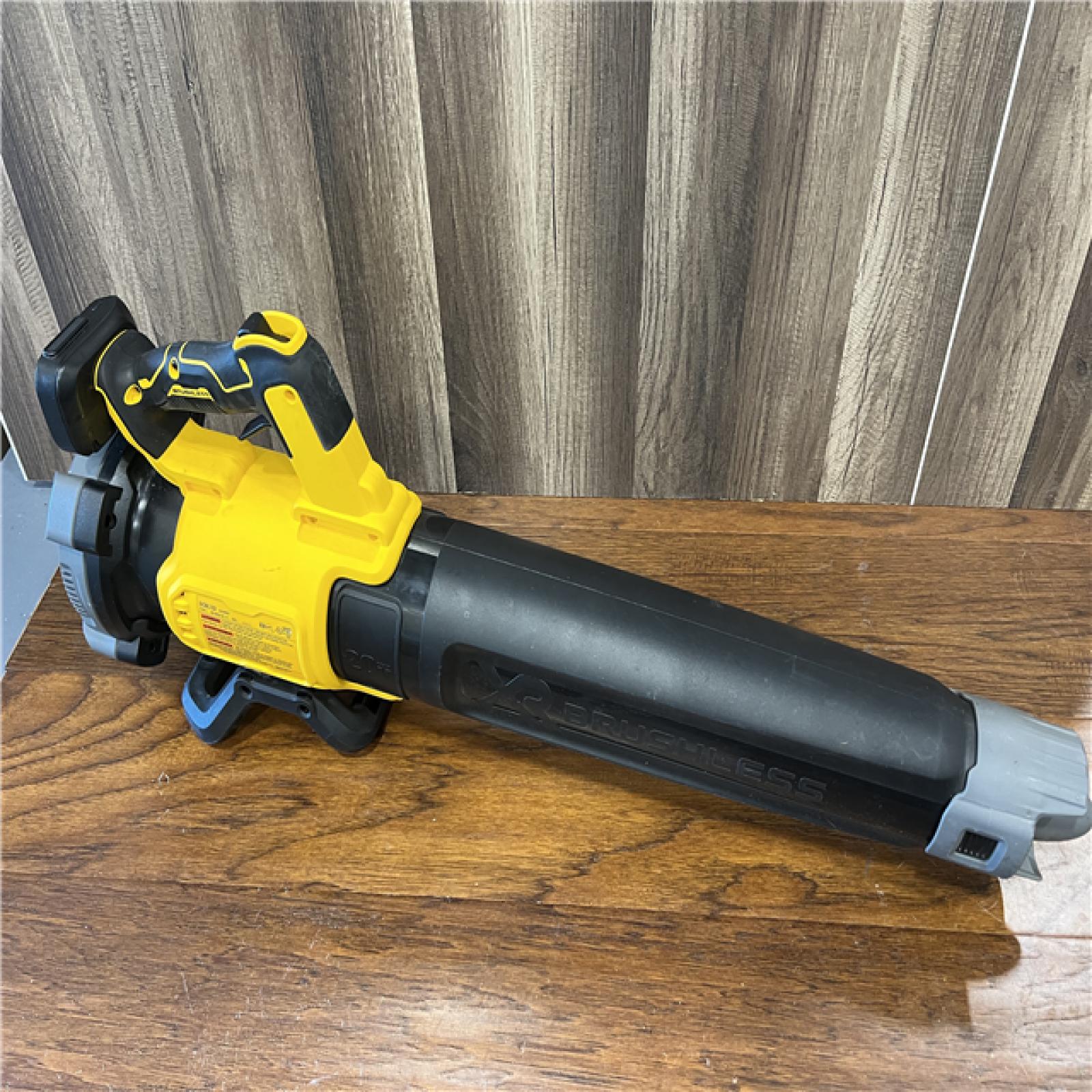 AS-IS DEWALT 20V MAX 125 MPH 450 CFM Brushless Cordless Battery Powered Blower (Tool Only)