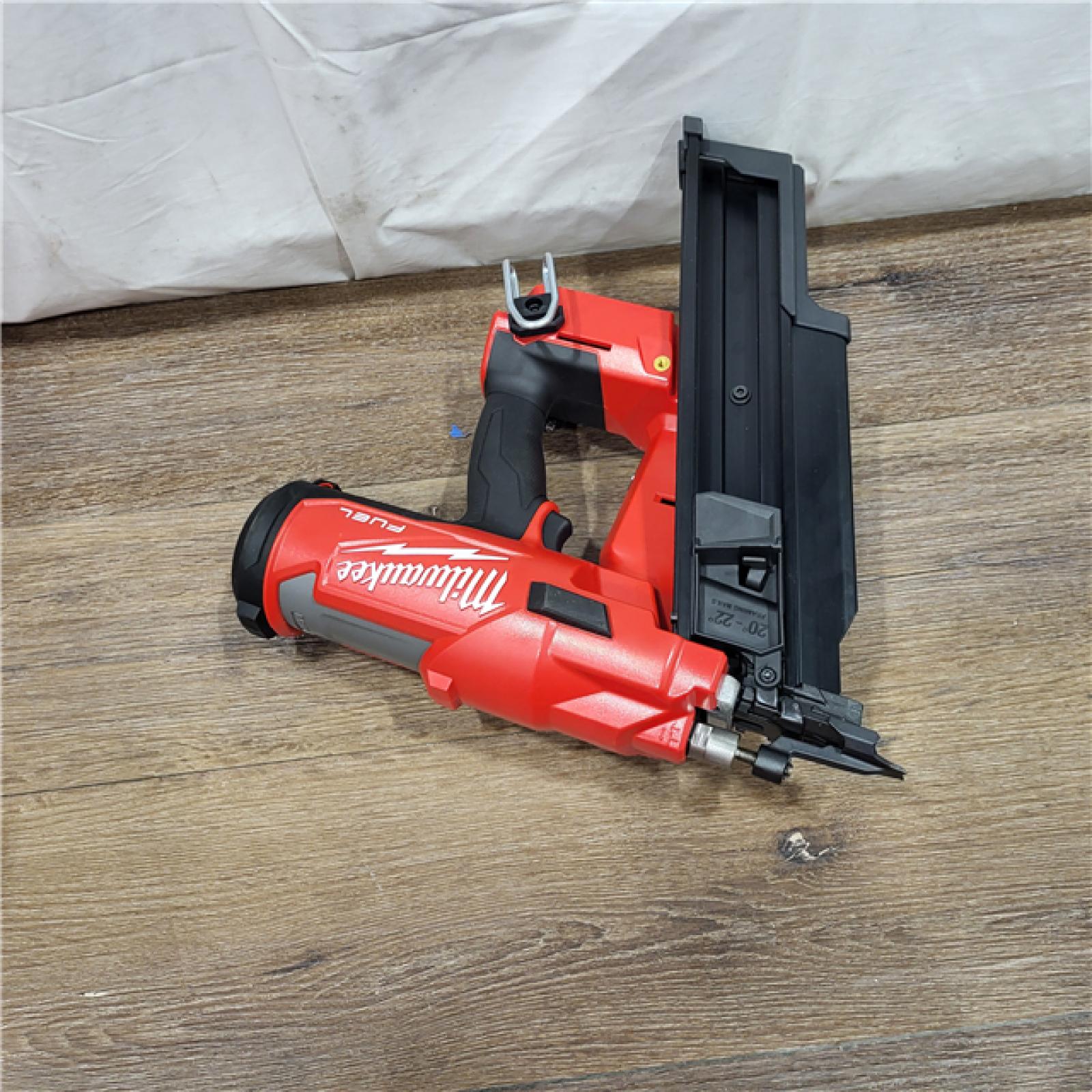 AS-IS Milwaukee 2744-20 M18 FUEL 21-Degree Cordless Framing Nailer (Tool Only)