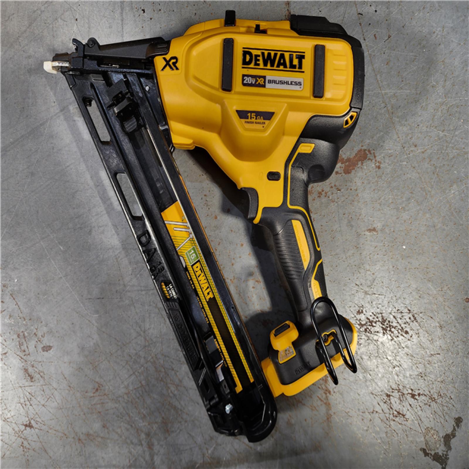 HOUSTON LOCATION - AS-IS DEWALT 20V MAX XR 15 Ga. Cordless 34 Deg Nailer 20 V