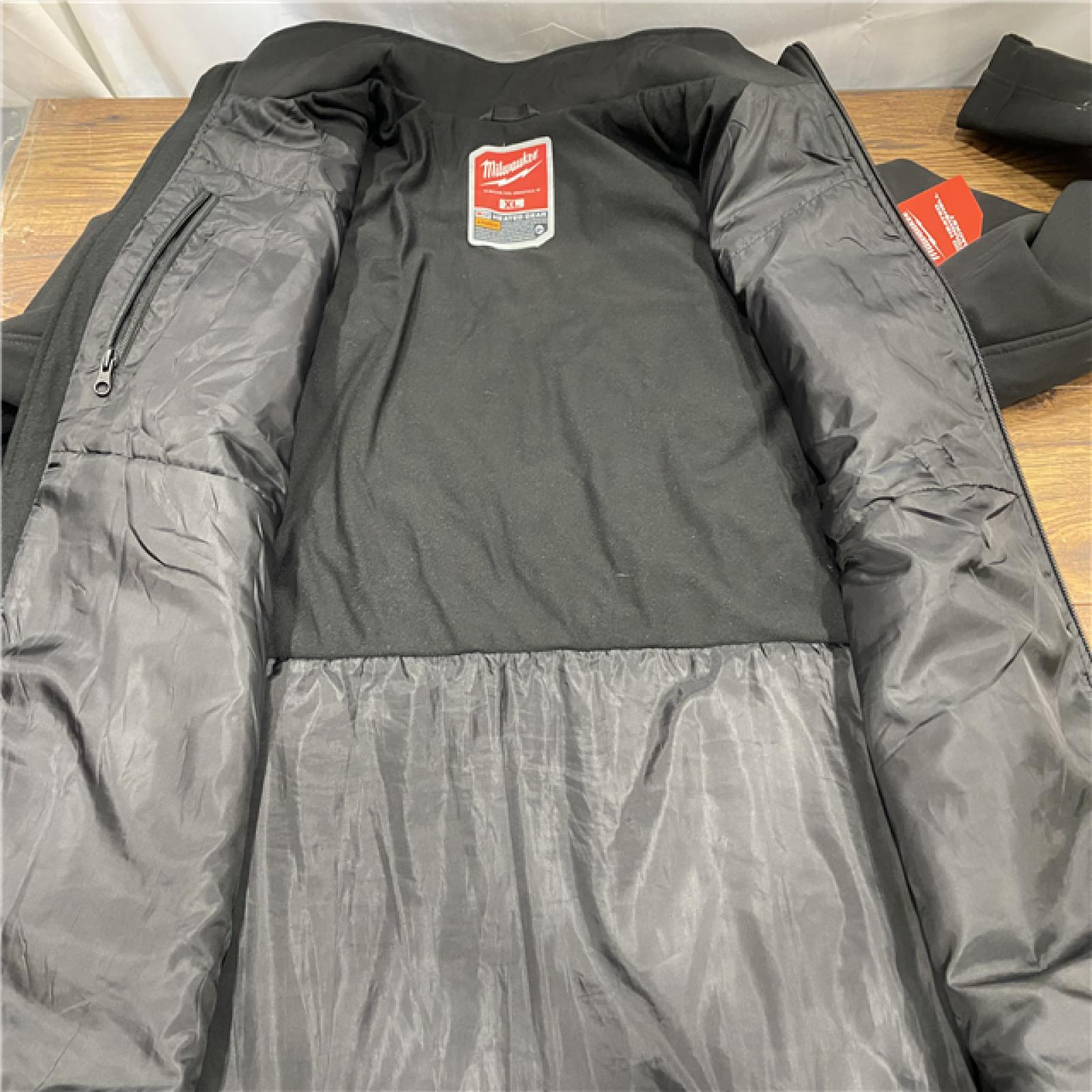 AS IS MILWAUKEE M12 CORDLESS HEATED JACKET (JACKET ONLY)