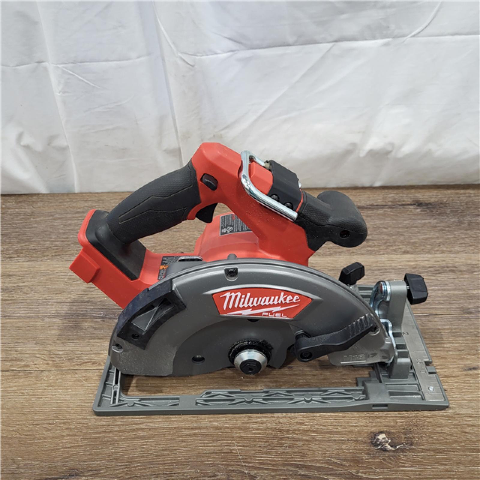 AS-IS M18 FUEL 18V Lithium-Ion Brushless Cordless 7-1/4 in. Circular Saw (Tool-Only)