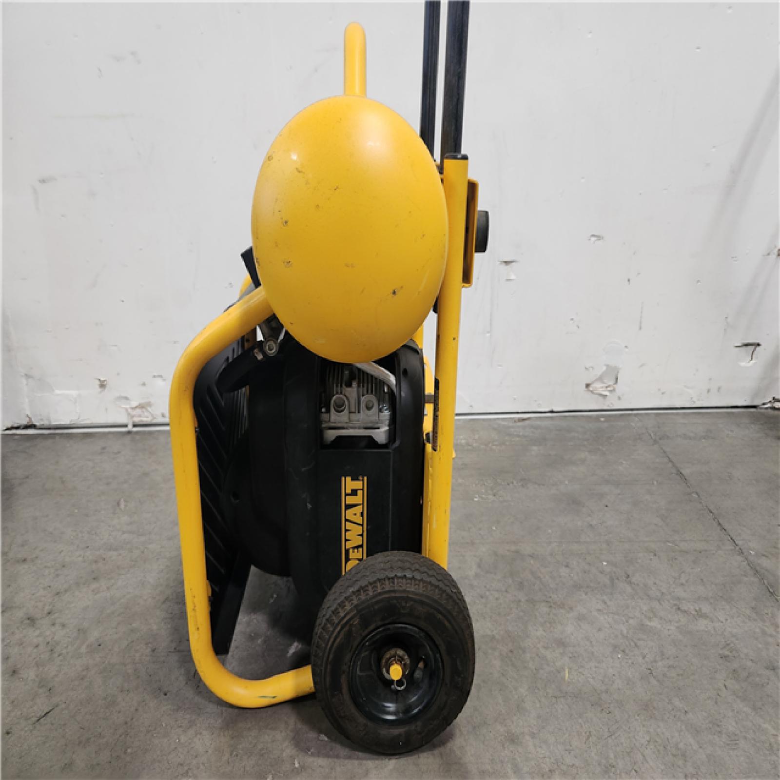 Phoenix Location DEWALT 4.5 Gal. Portable Electric Air Compressor