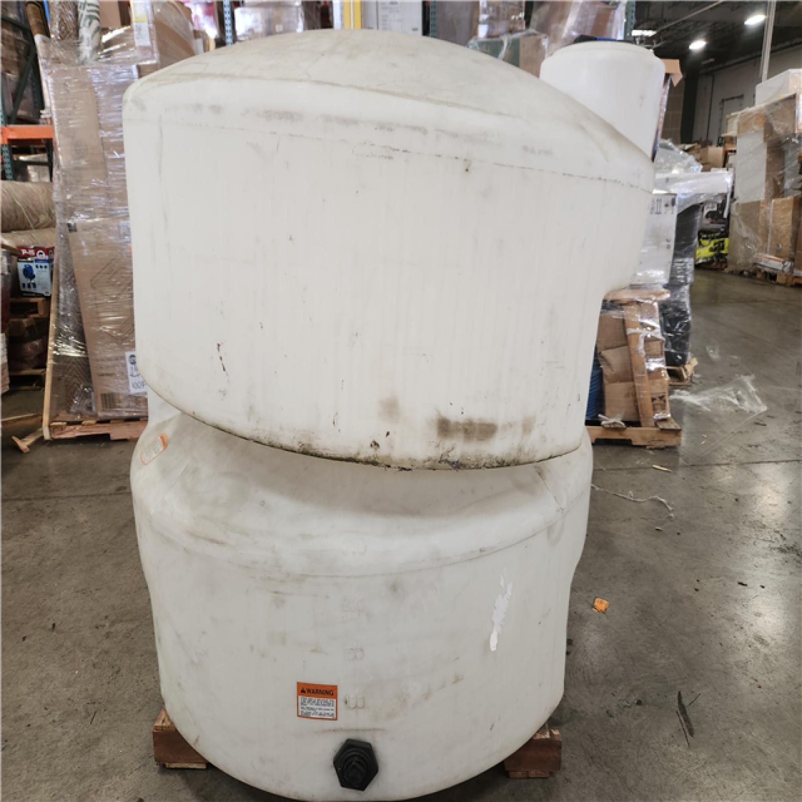 Phoenix Location 2 325 Gallon Plastic Pick Up Truck Water Storage Tank