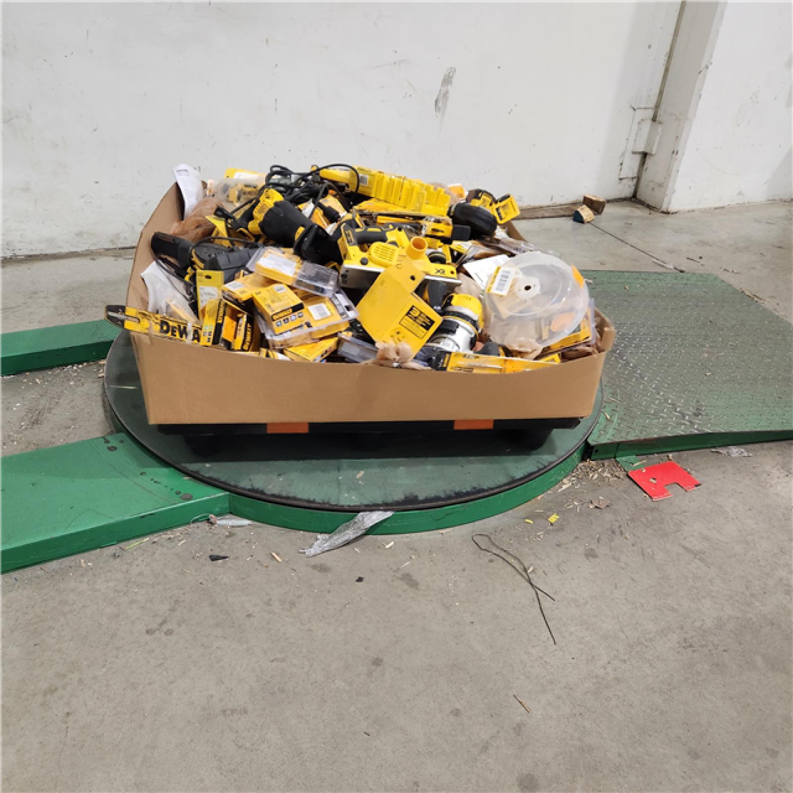 Dallas Location - As-Is DEWALT Tool Pallet