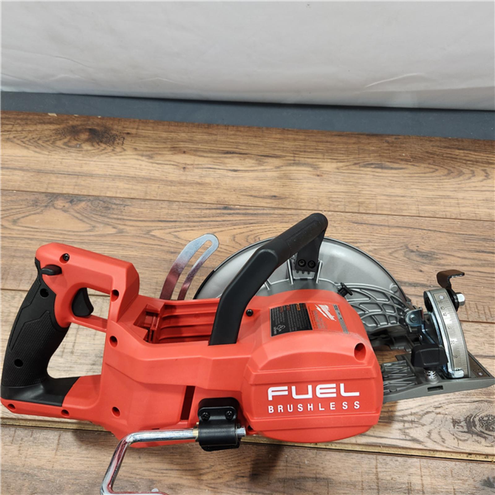 AS-IS Milwaukee 2830-20 Rear Handle Circular Saw M18 FUEL 7-1/4  Cordless Brushless Tool Only