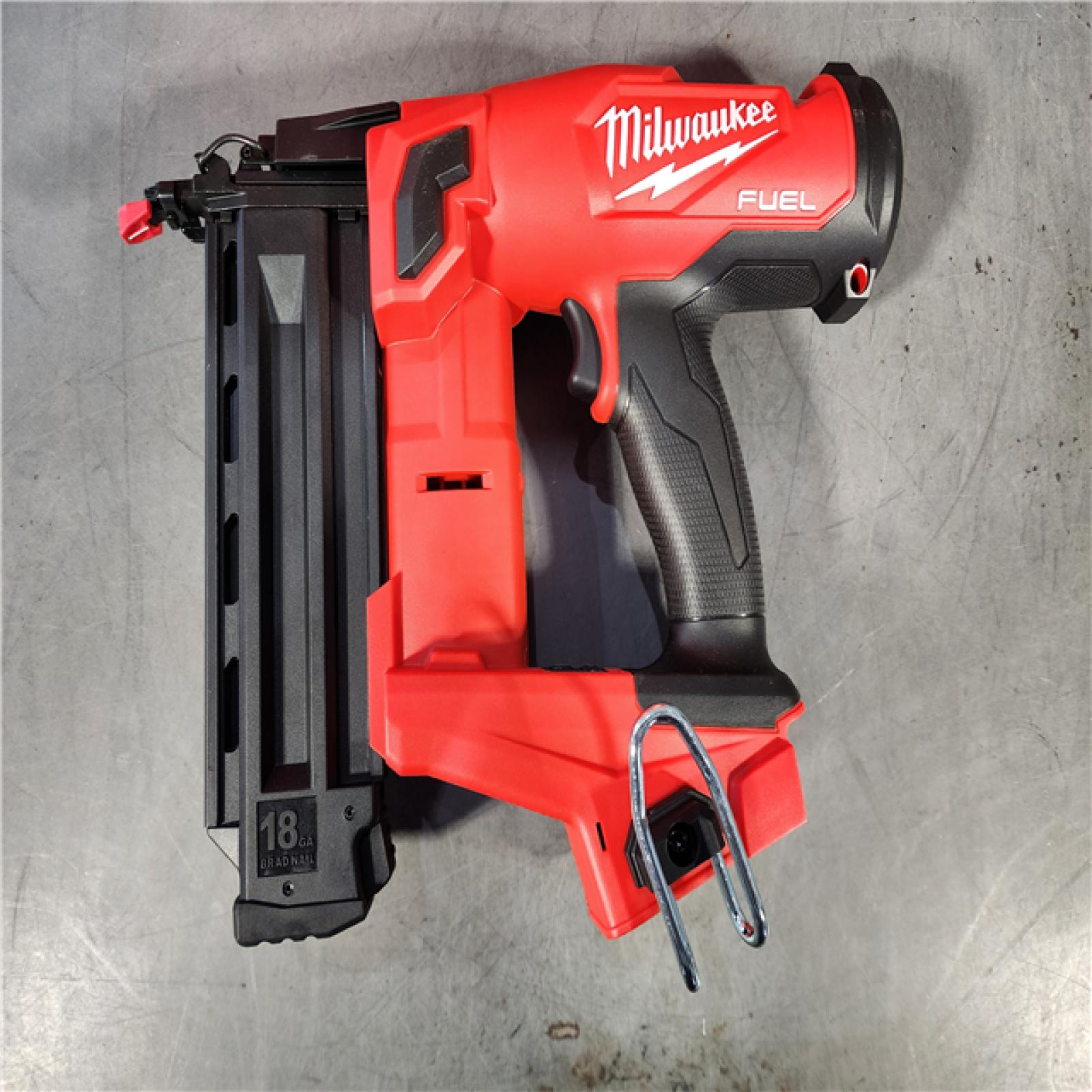 HOUSTON LOCATION - AS-IS (APPEARS LIKE NEW) Milwaukee M18 Fuel 18V Brushless 18-Gauge Brad Nailer 2746-20 (Bare Tool)