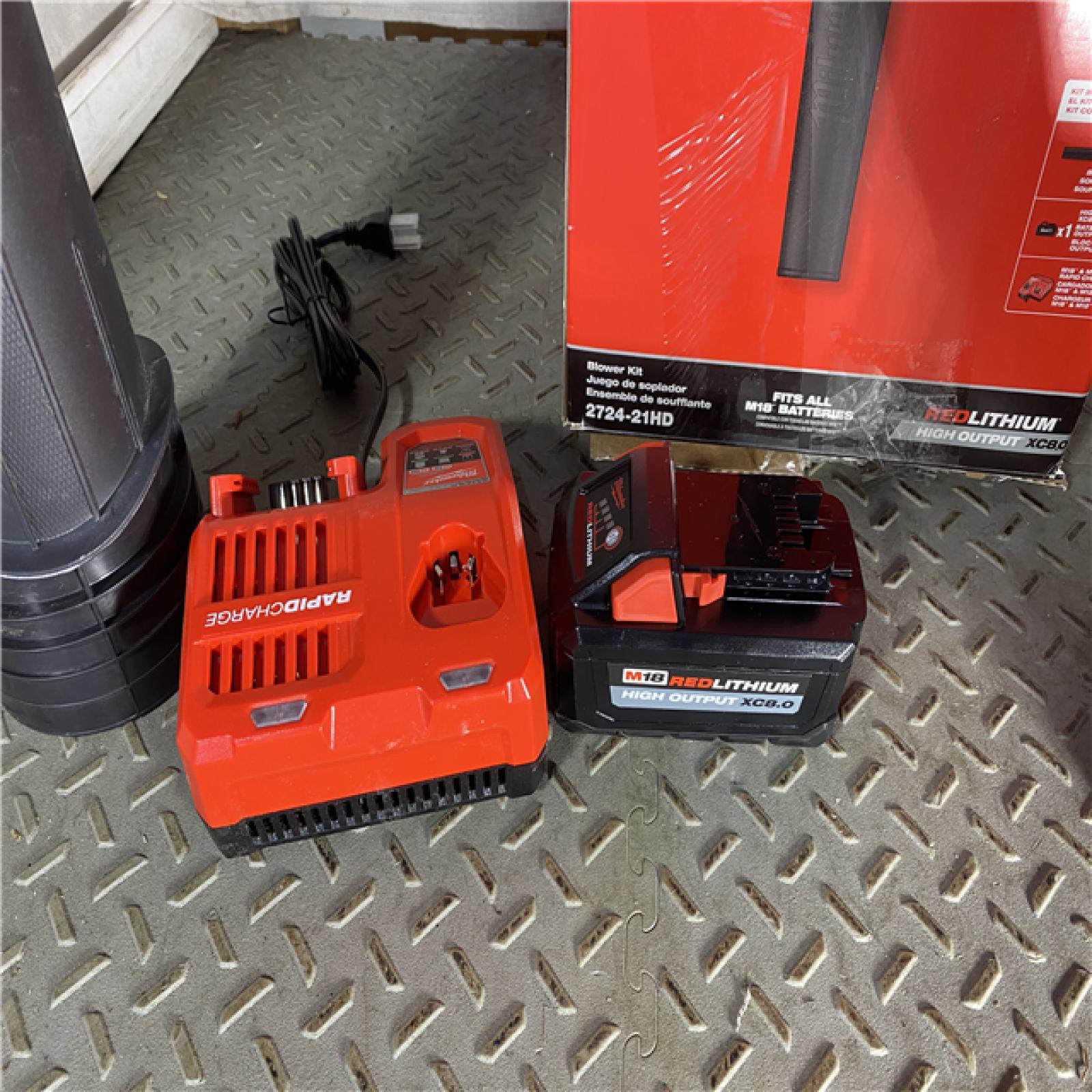 HOUSTON LOCATION - AS-IS M18 FUEL 120 MPH 450 CFM 18V Lithium-Ion Brushless Cordless Handheld Blower Kit with 8.0 Ah Battery, Rapid Charger