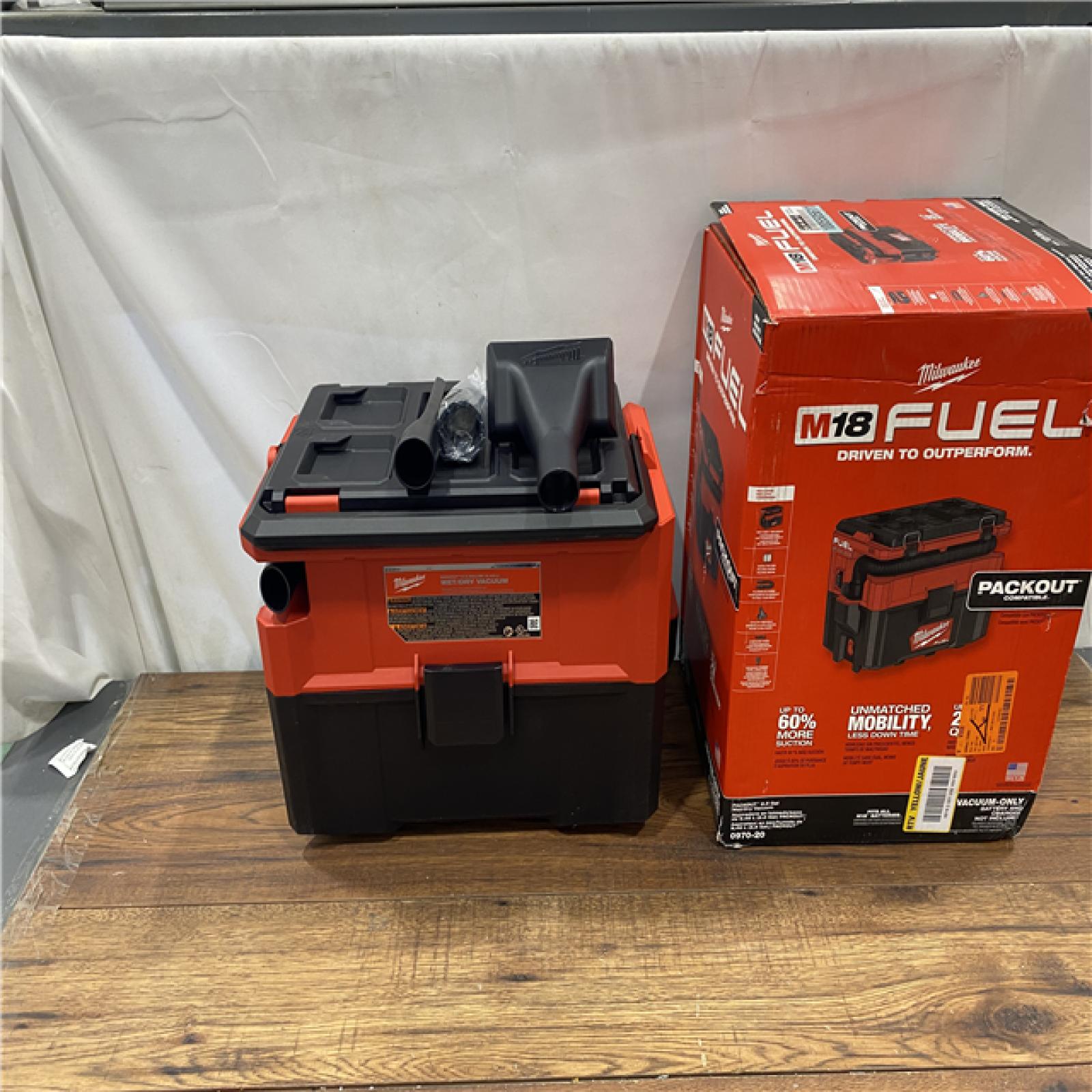 AS IS M18 FUEL PACKOUT 18-Volt Lithium-Ion Cordless 2.5 Gal. Wet/Dry Vacuum (Vacuum-Only)