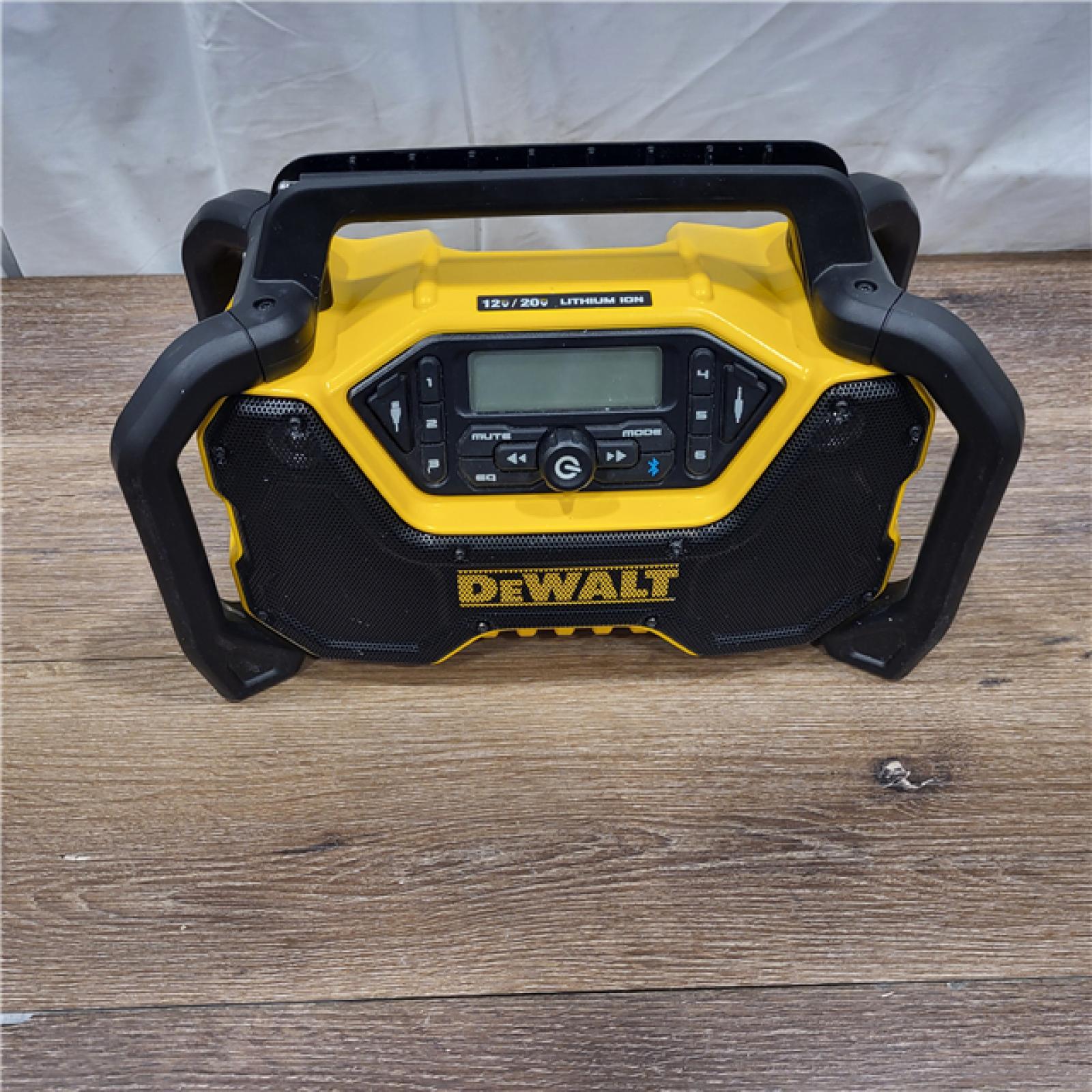 AS-IS 20V MAX Compact Cordless Bluetooth Radio (Tool Only)