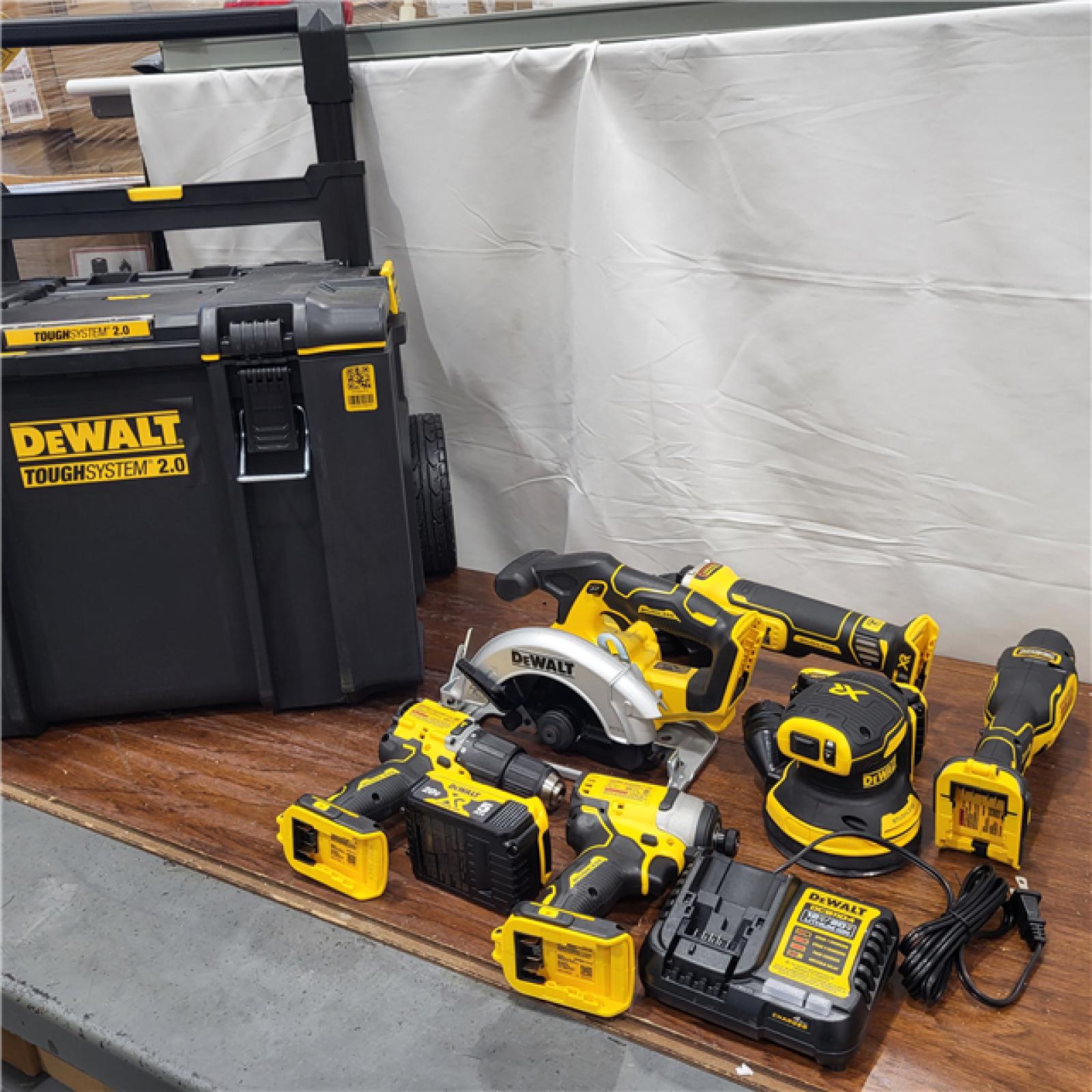 AS-IS Dewalt 20-Volt MAX ToughSystem Lithium-Ion 6-Tool Cordless Combo Kit