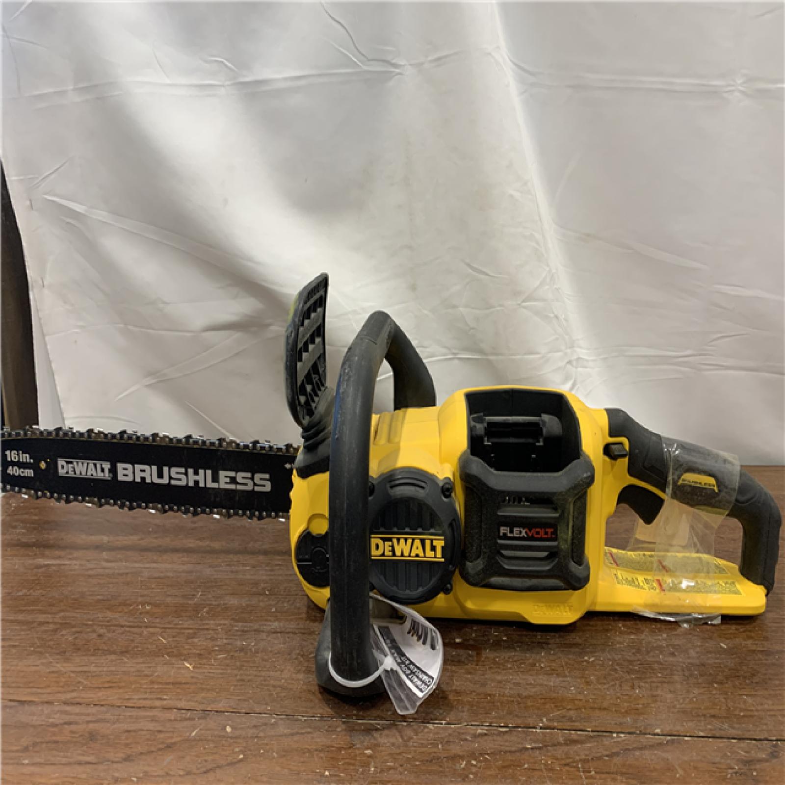 AS-ISDEWALT DCCS670B 16in Chainsaw 60V MAX - Tool Only