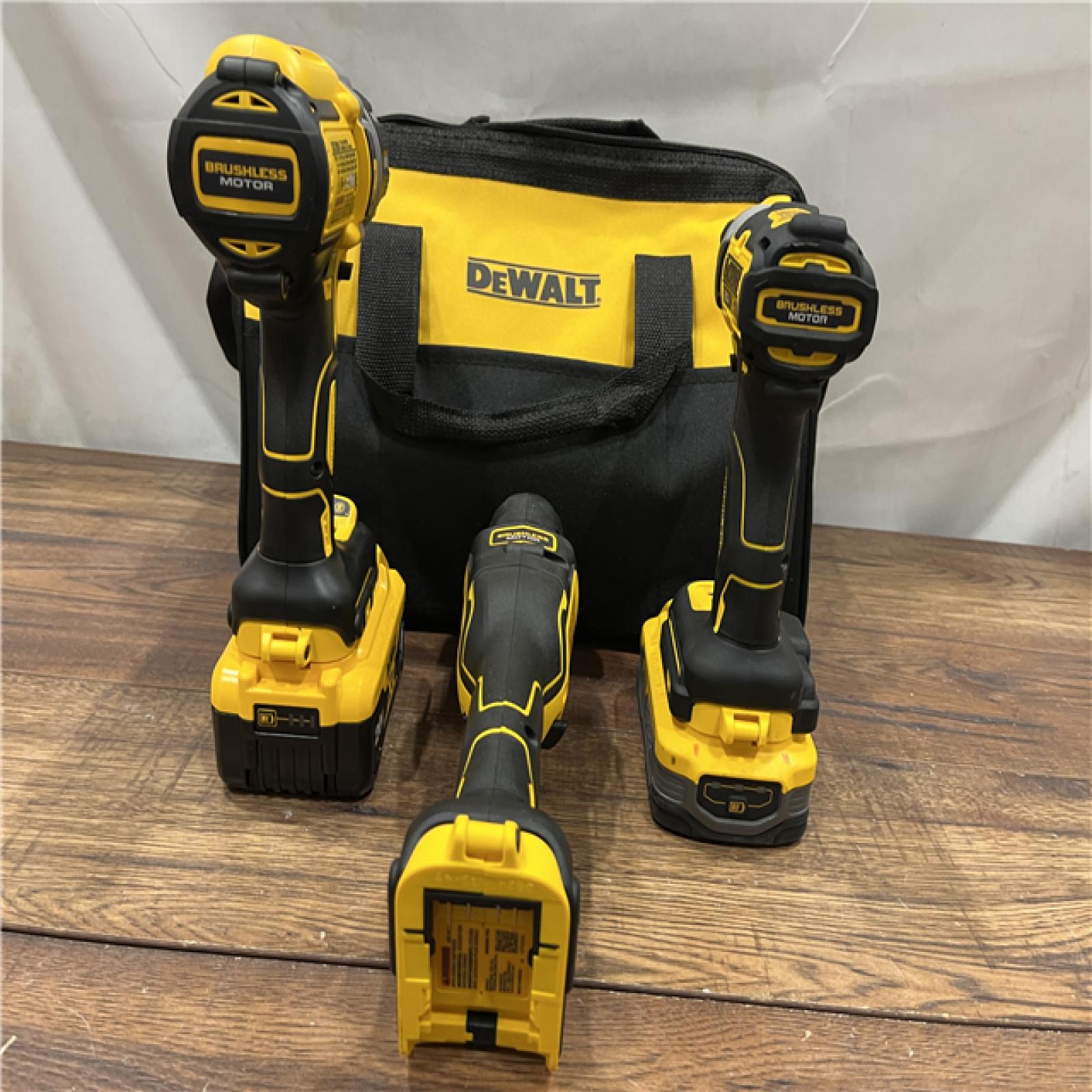 AS IS DEWALT 20-Volt Lithium-Ion Cordless 3-Tool Combo Kit with FLEXVOLT 9 Ah and 20V 6 Ah Batteries and Charger