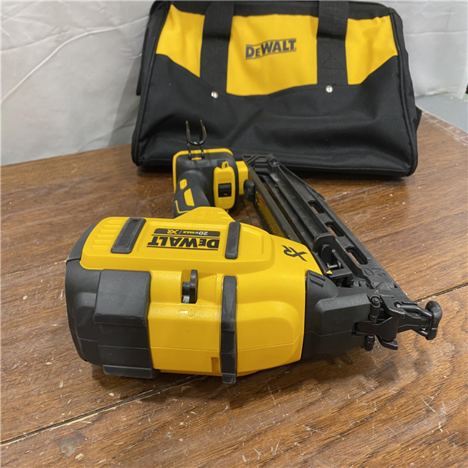 AS-ISDeWalt DCN660D1 20V 16 Gauge Cordless Angled Finish Nailer Kit W/ 2Ah Battery