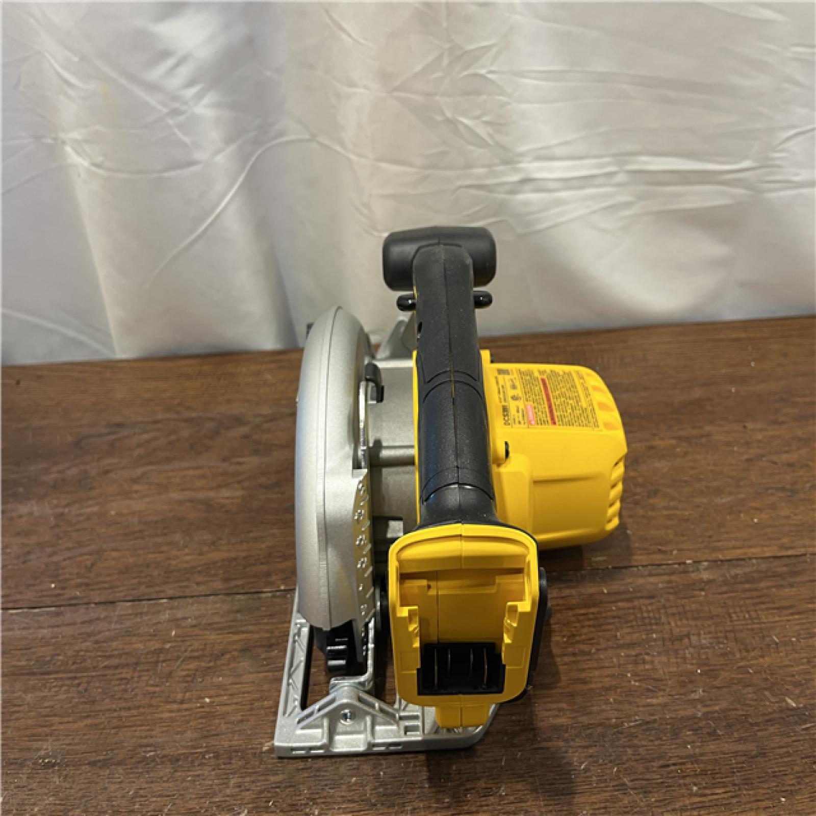 AS-ISDEWALT 6-1/2'' 165MM CIRCULAR SAW