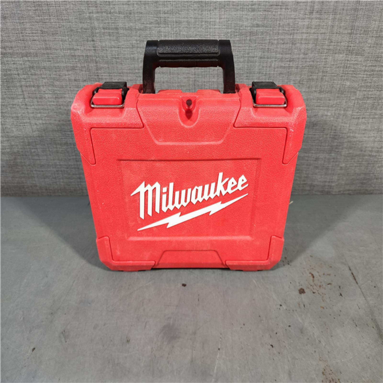 HOUSTON LOCATION - AS-IS MILWAUKEE100 Ft. REDLITHIUM Lithium-Ion USB Green Rechargeable Cross Line Laser Level (No Charger)