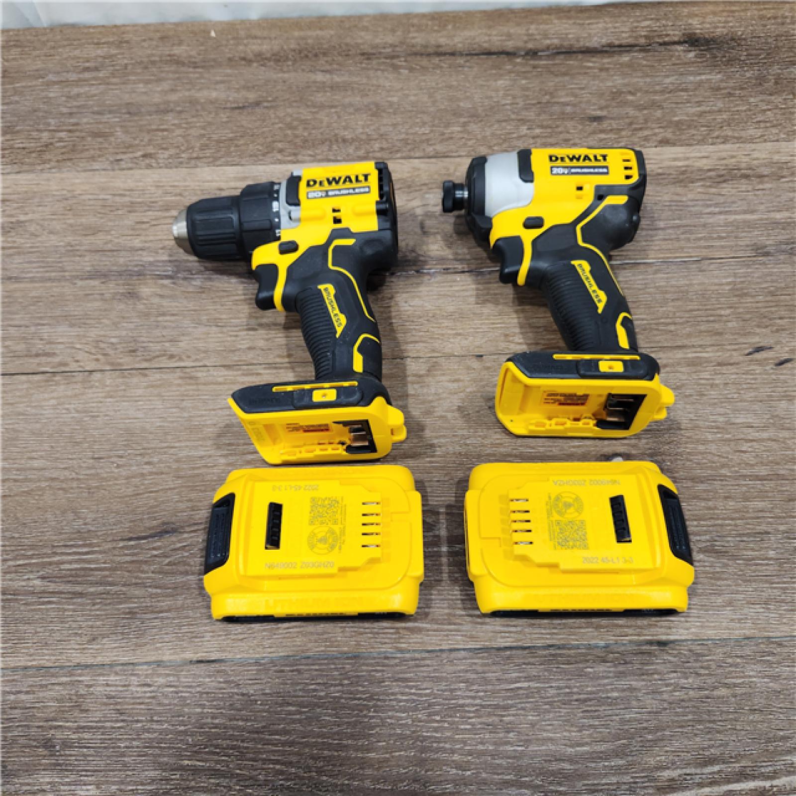 AS-IS DeWalt ATOMIC 20-Volt MAX Lithium-Ion Brushless Cordless (2-Tool) Combo Kit