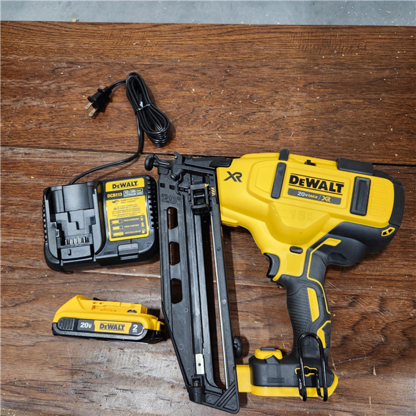 AS-IS DeWalt DCN660D1 20V 16 Gauge Cordless Angled Finish Nailer Kit W/ 2Ah Battery