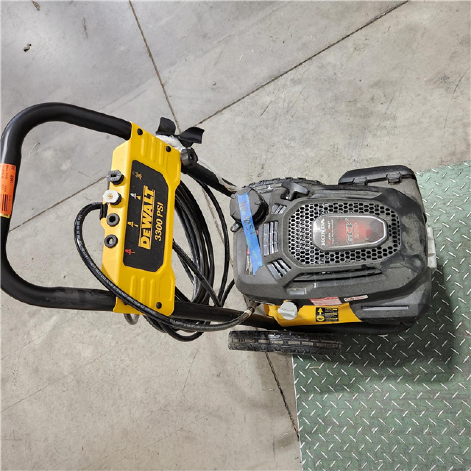 DALLAS LOCATION - AS-IS DEWALT 3300 PSI 2.4 GPM Cold Water Gas Pressure Washer with DeWalt 208cc Engine