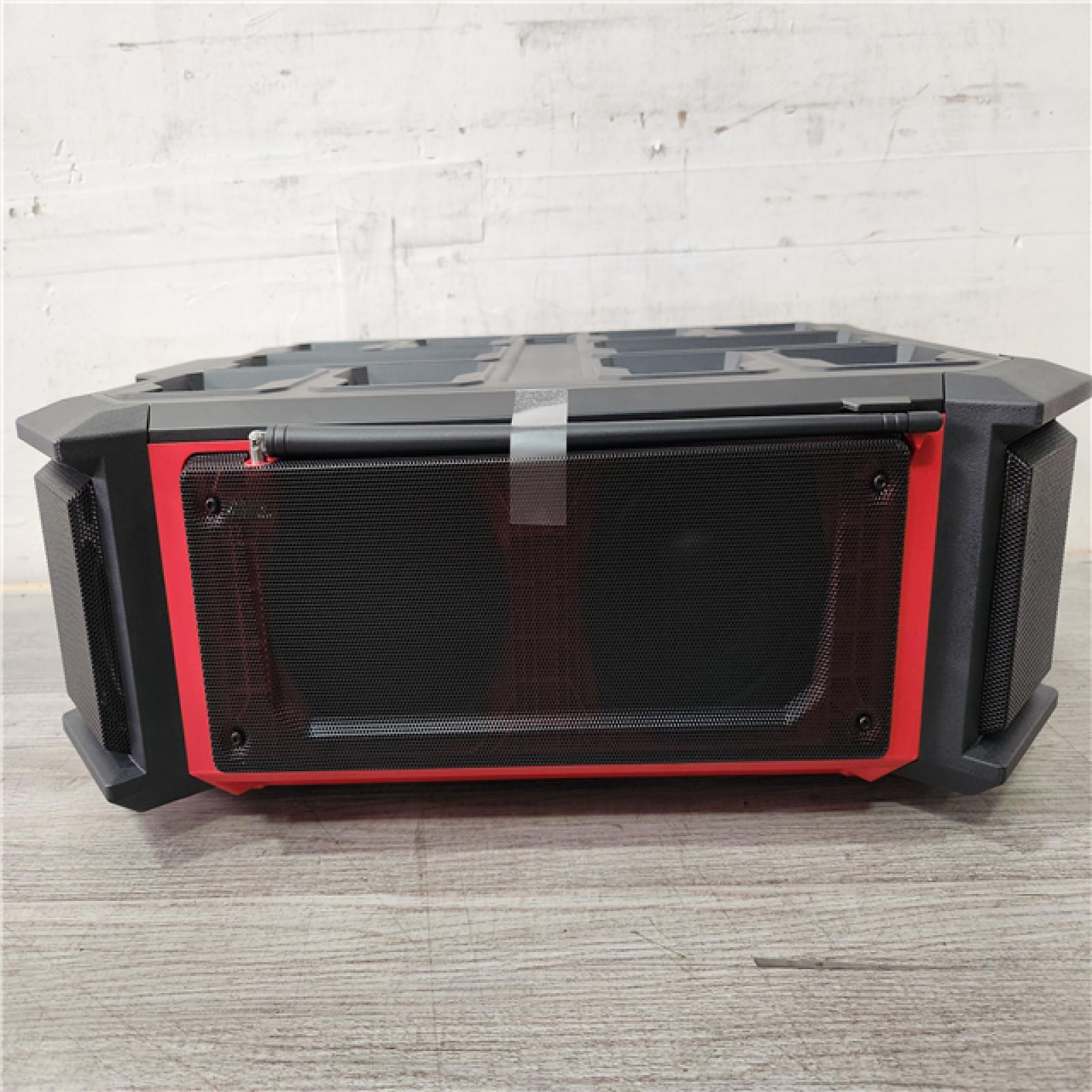 Phoenix Location NEW Milwaukee M18 Lithium-Ion Cordless PACKOUT Radio/Speaker with Built-In Charger