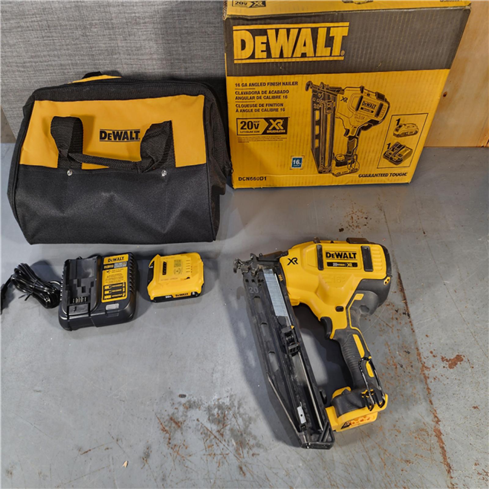 HOUSTON LOCATION - AS-IS DeWalt DCN660D1 20V 16 Gauge Cordless Angled Finish Nailer Kit W/ 2Ah Battery