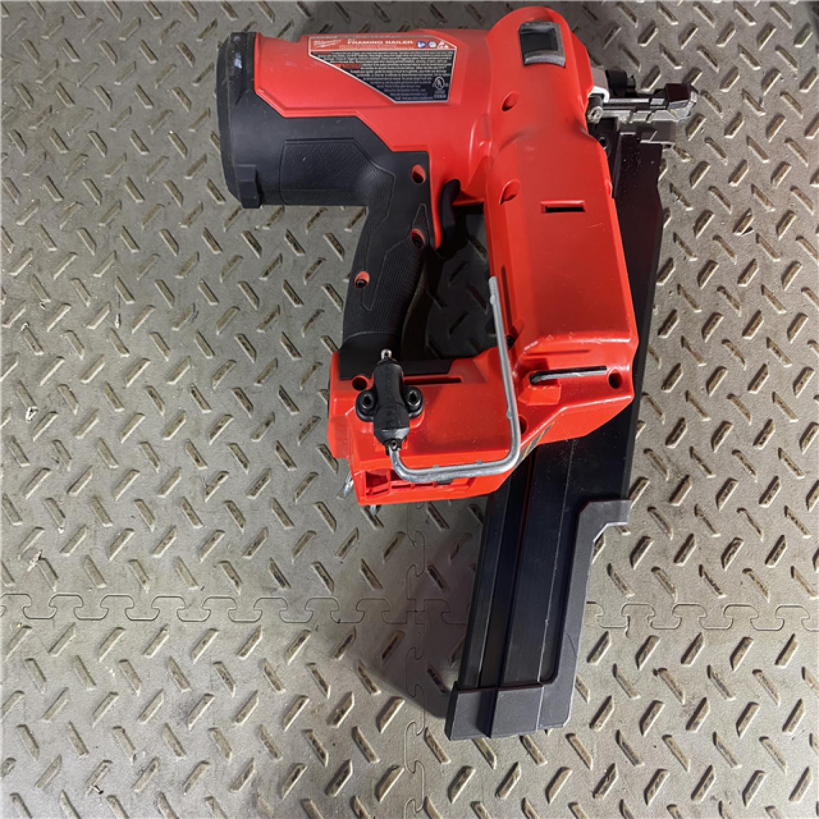 HOUSTON LOCATION - AS-IS Milwaukee 2744-20 M18 FUEL 21-Degree Cordless Framing Nailer (Tool Only)