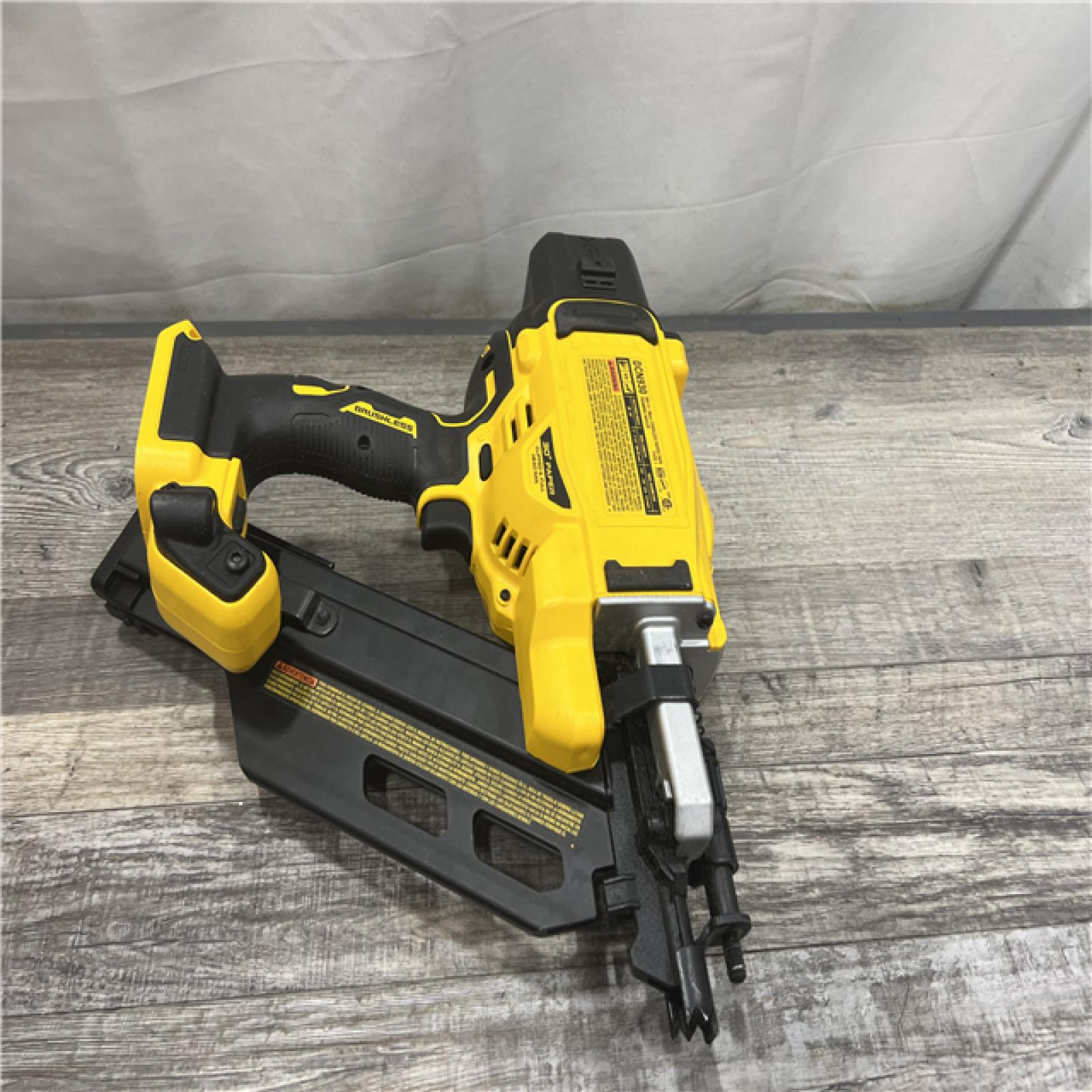 AS-IS DEWALT 20-Volt 30Â° Cordless Framing Nailer (Tool-Only)