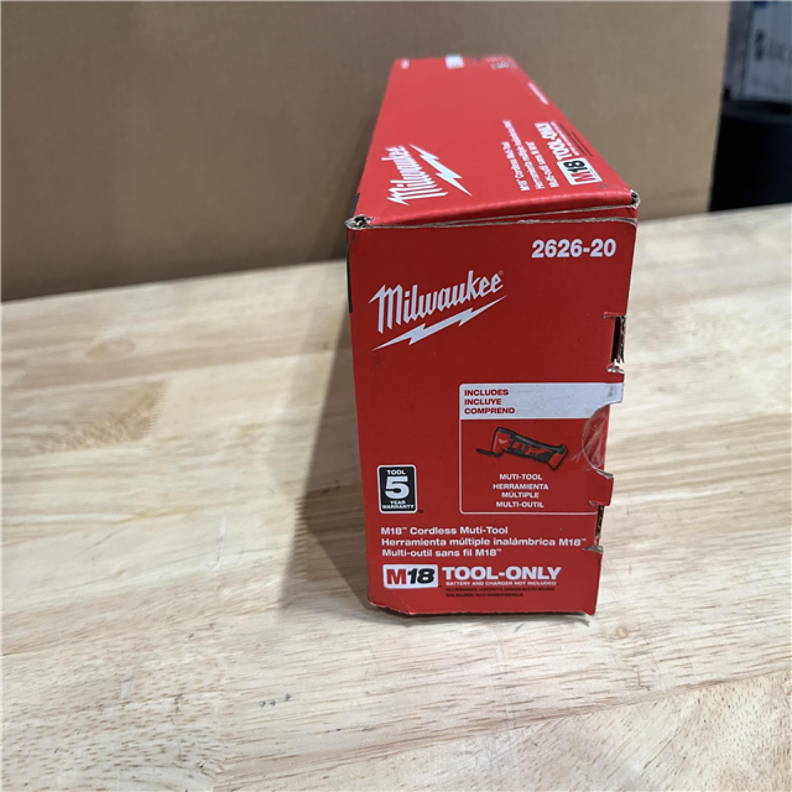 NEW! Milwaukee 2626-20 M18 Lithium-Ion Cordless Multi-Tool (Tool Only)