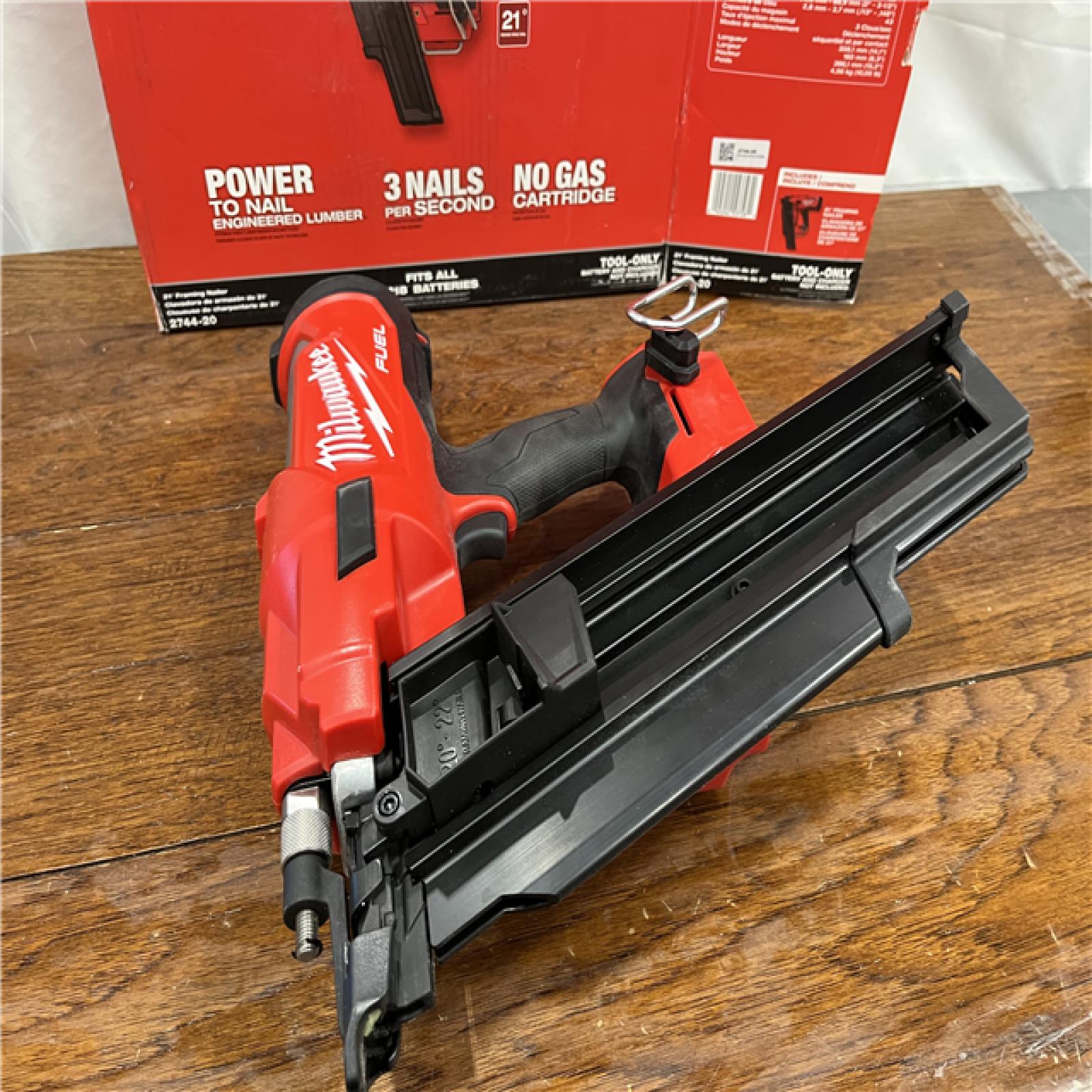 AS-ISMilwaukee 2744-20 M18 FUEL 21-Degree Cordless Framing Nailer (Tool Only)