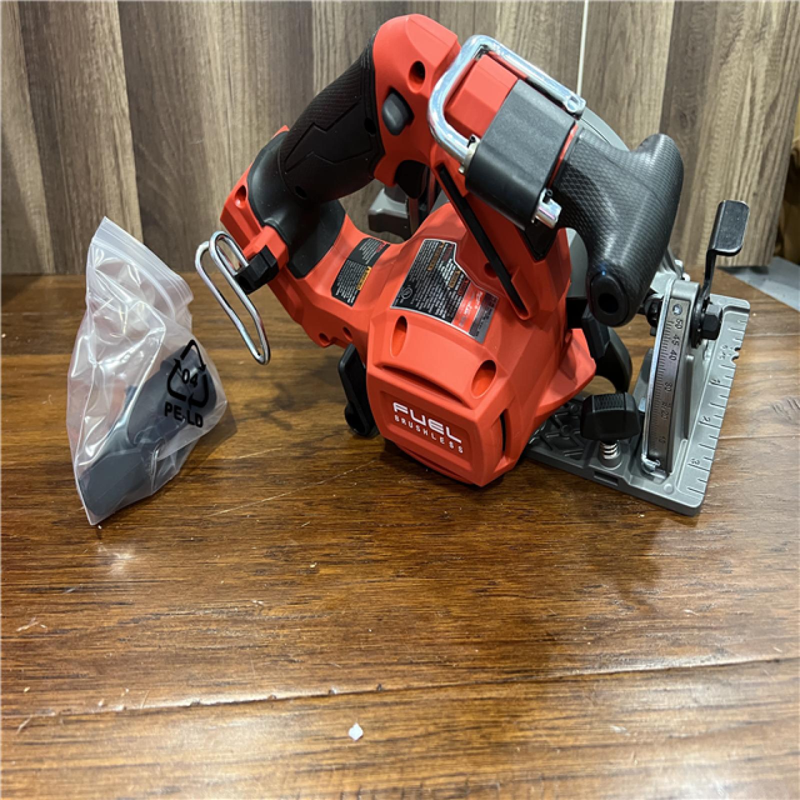 AS-IS MILWAUKEE M18 FUEL 18V Lithium-Ion Brushless Cordless 6-1/2 in. Circular Saw (Tool-Only)