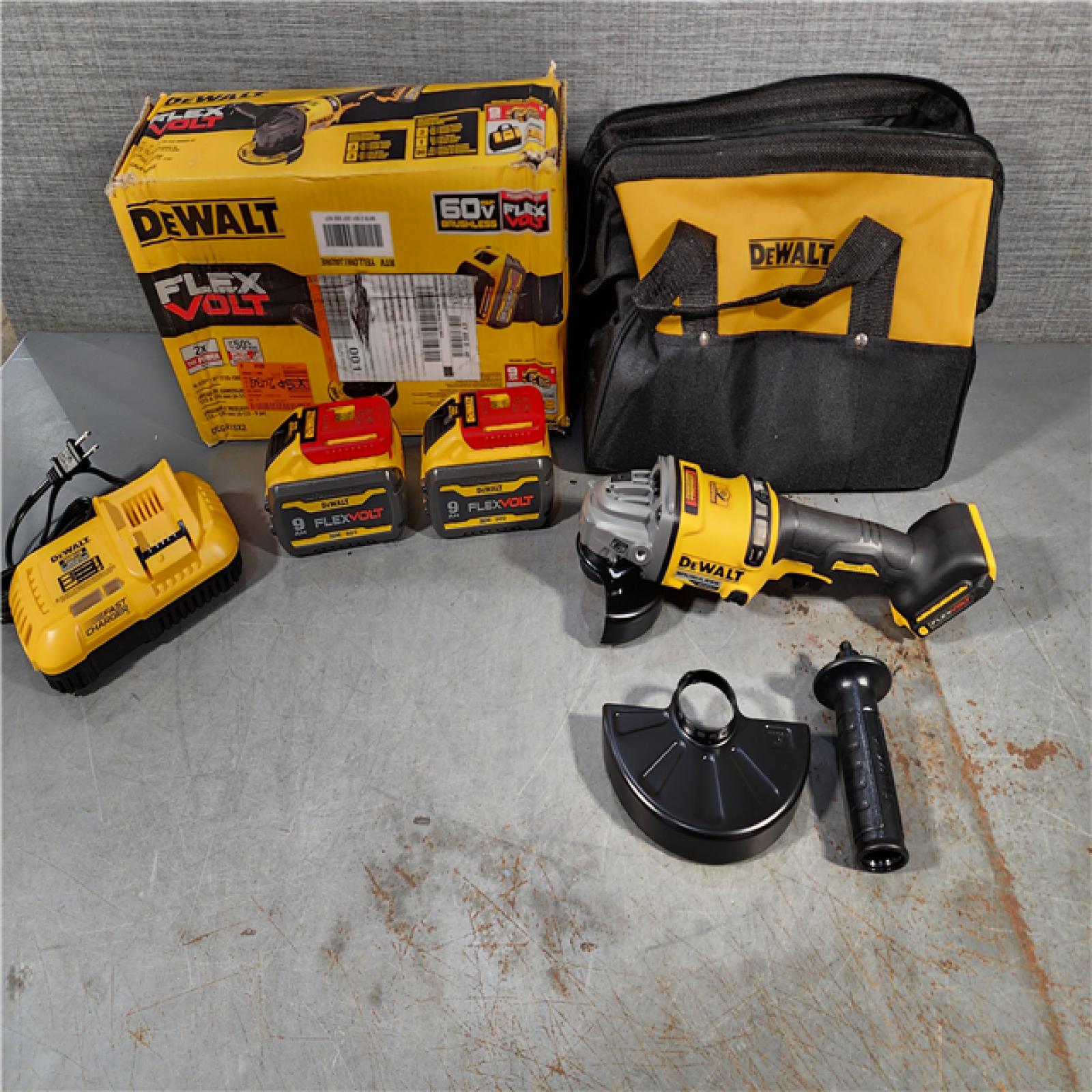 HOUSTON LOCATION - AS-IS (APPEARS LIKE NEW) DeWalt Flexvolt 60V Max Cordless Grinder  4.5 in; 6 in  Kit  1 KT (115-DCG418X2)