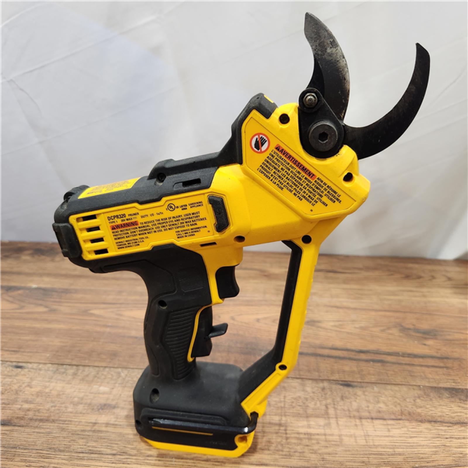 AS-IS DeWALT 20V MAX Cordless Multi Use Pruner Kit