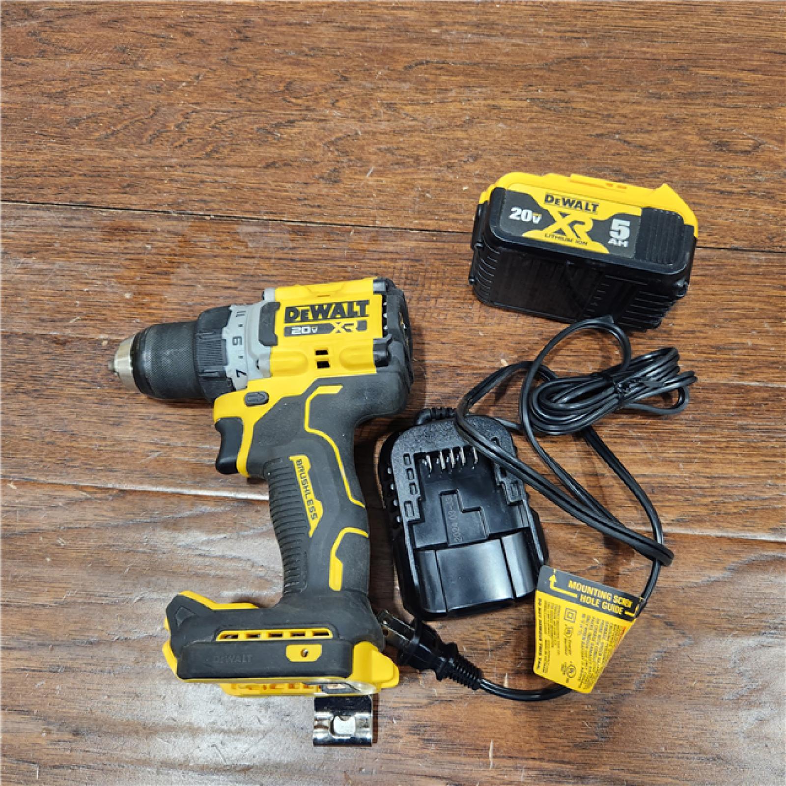 AS-IS DEWALT 20V MAX XR Brushless Cordless 1/2 Drill/Driver Kit