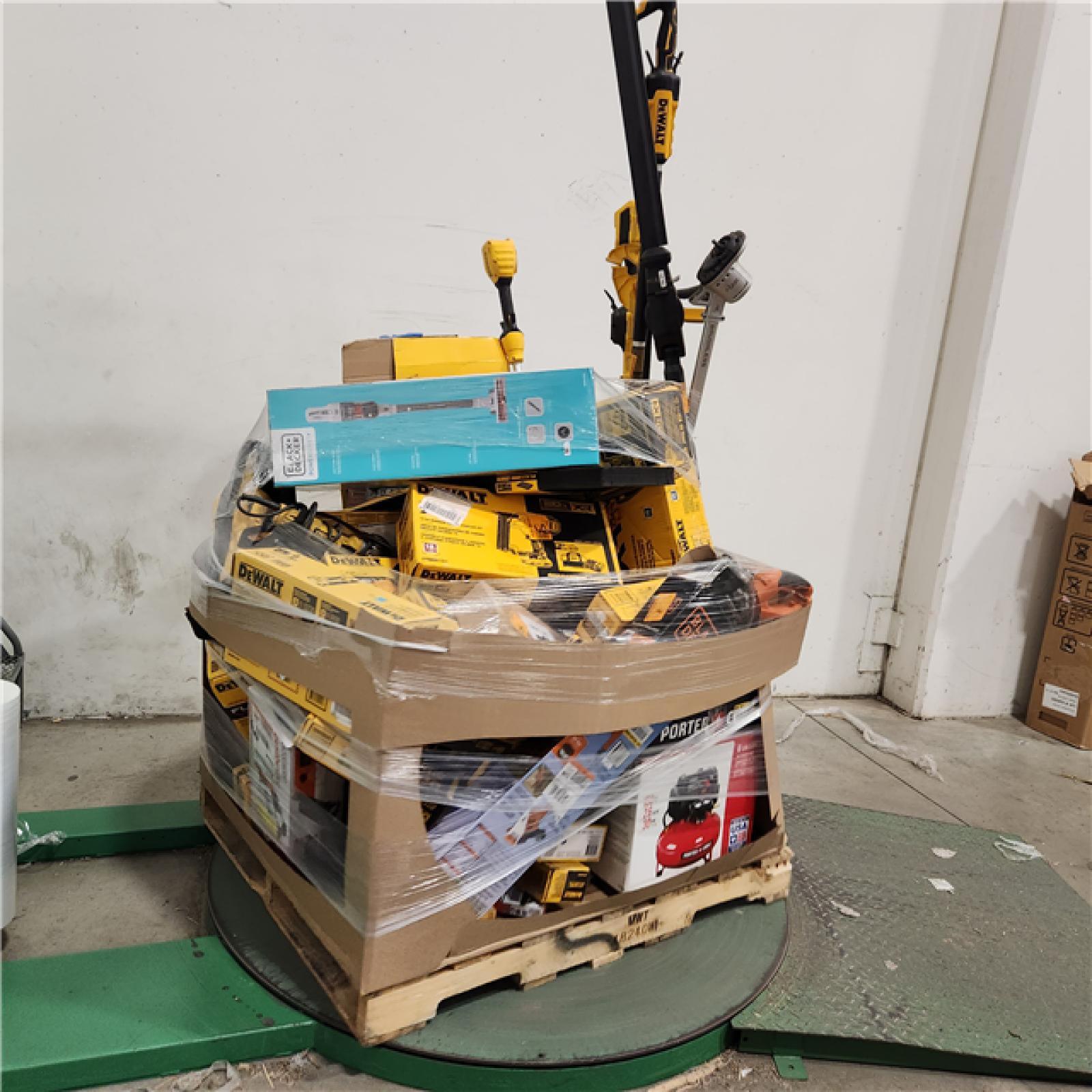 Dallas Location - As-Is DEWALT Tool Pallet