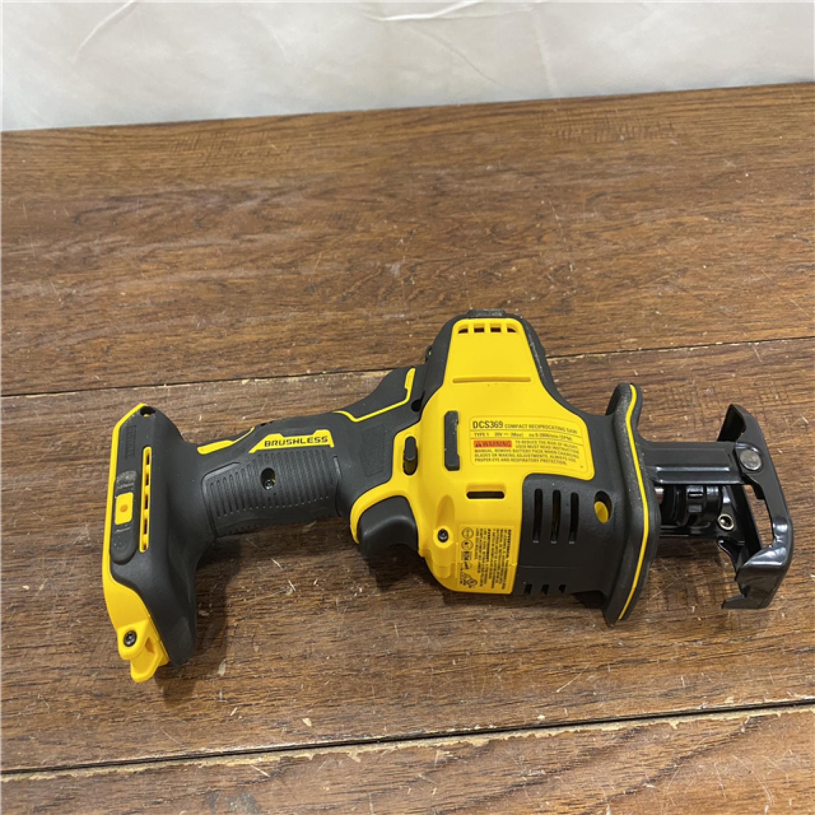 AS-ISDewalt DCS369B ATOMIC 20V MAX Cordless One-Handed Reciprocating Saw (Tool Only)