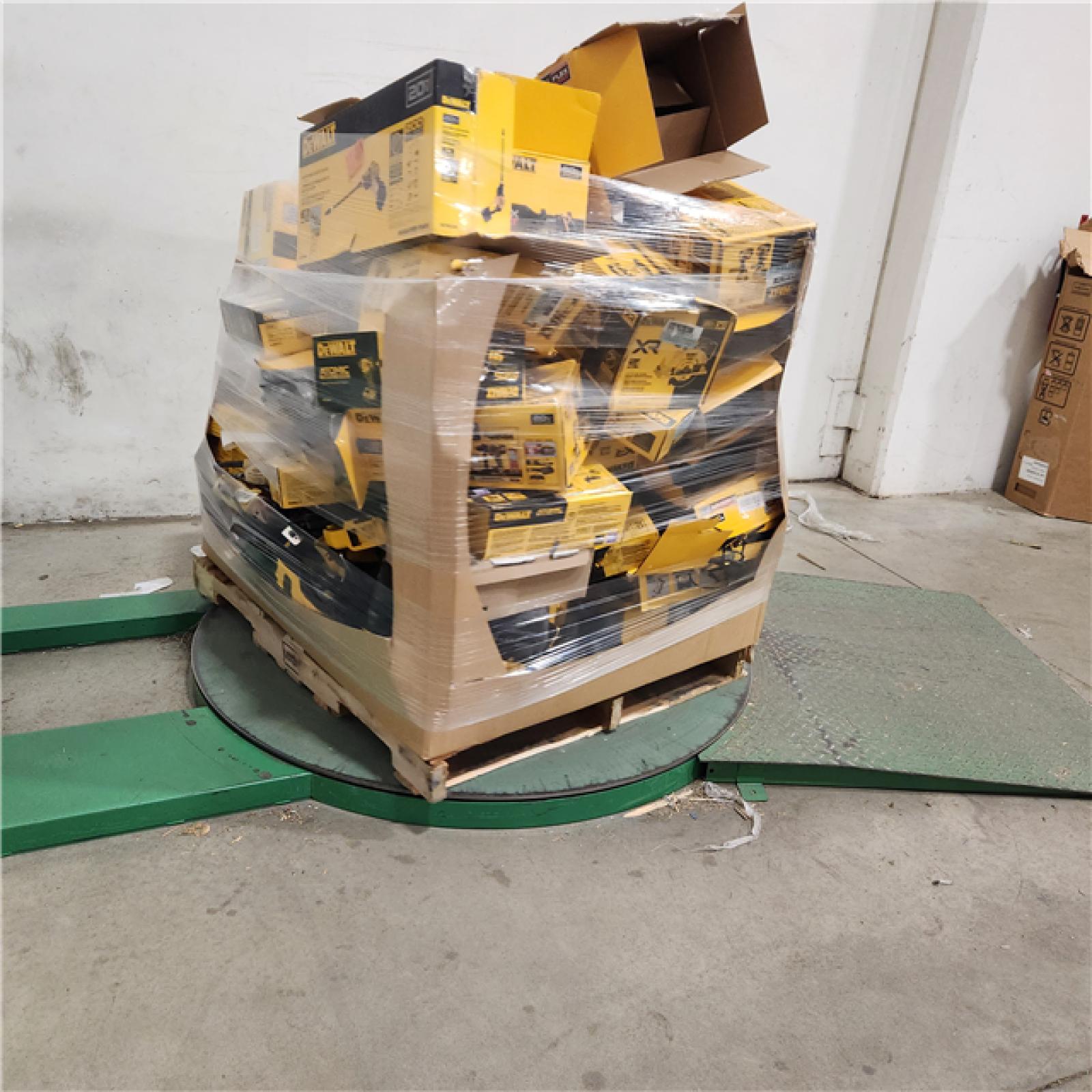 Dallas Location - As-Is DEWALT Tool Pallet