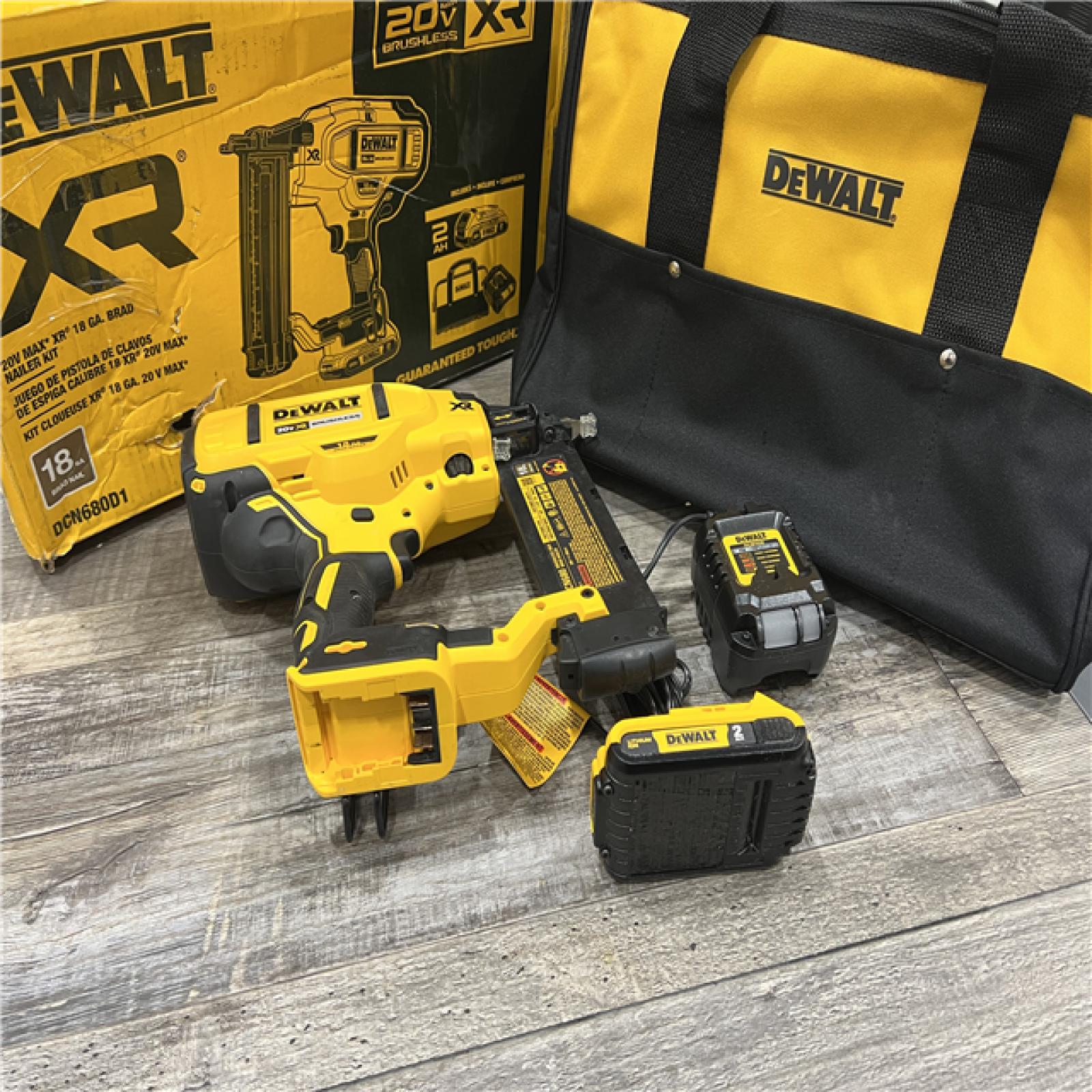 AS-IS DEWALT 20V MAX XR 18 Gauge Brad Nailer Kit