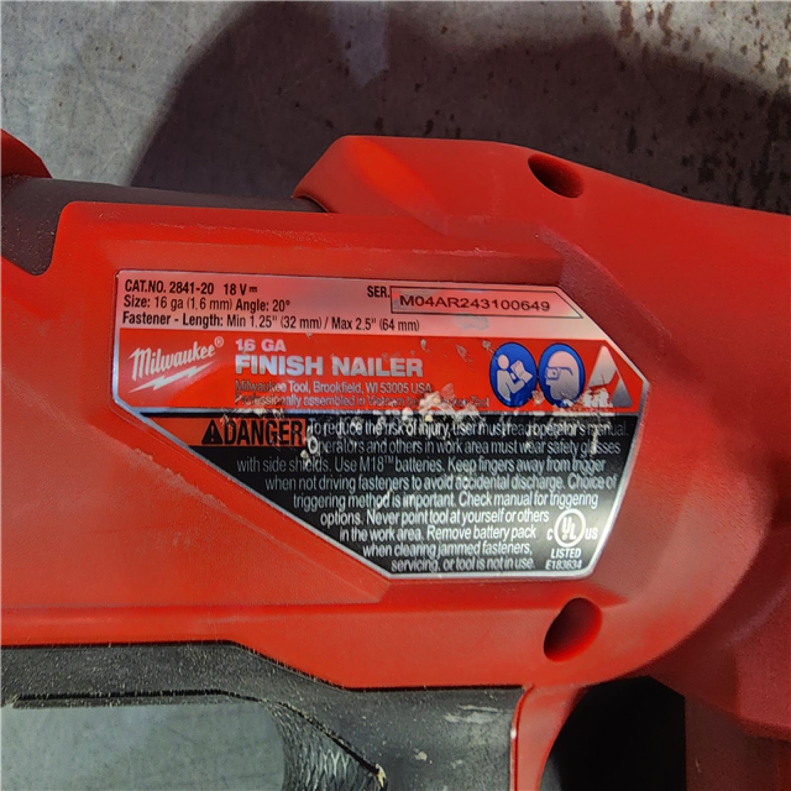 HOUSTON LOCATION - AS-IS Milwaukee 2841-20 18V Cordless Gen II 16 Gauge Angled Finish Nailer (Tool Only)