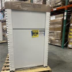 DALLAS LOCATION - Whirlpool - 18.2 Cu. Ft. Top-Freezer Refrigerator - White